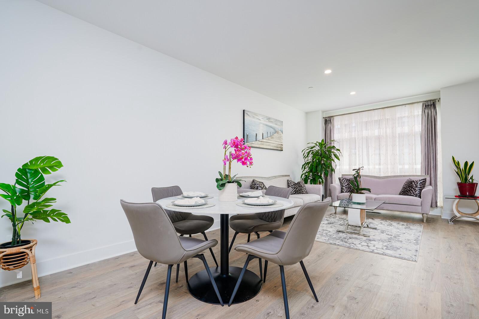 WESTBARD SQUARE - Residential