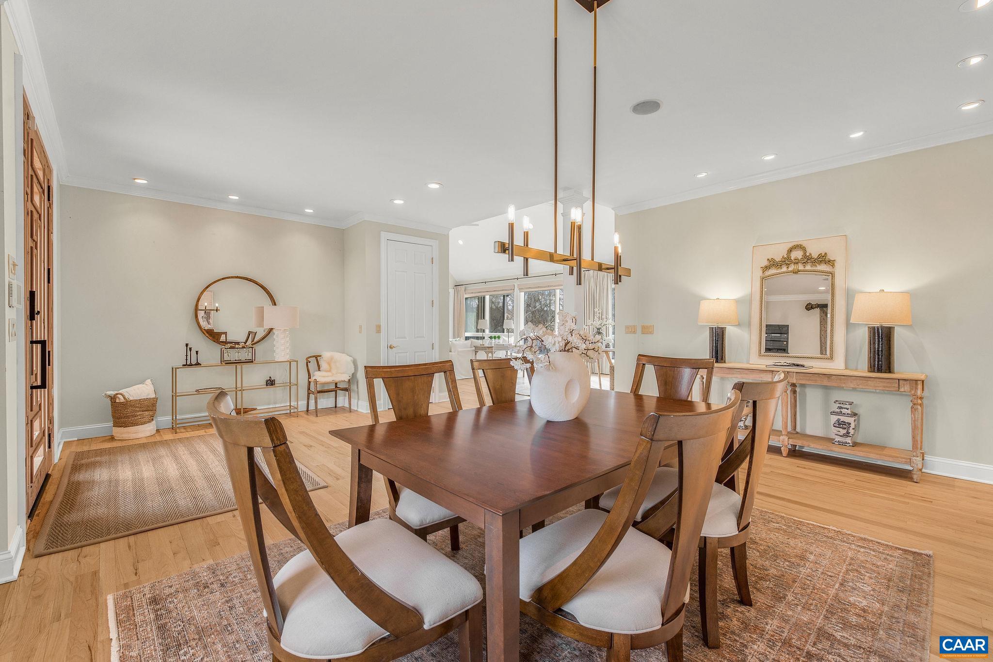 MILTON VILLAGE - Residential
