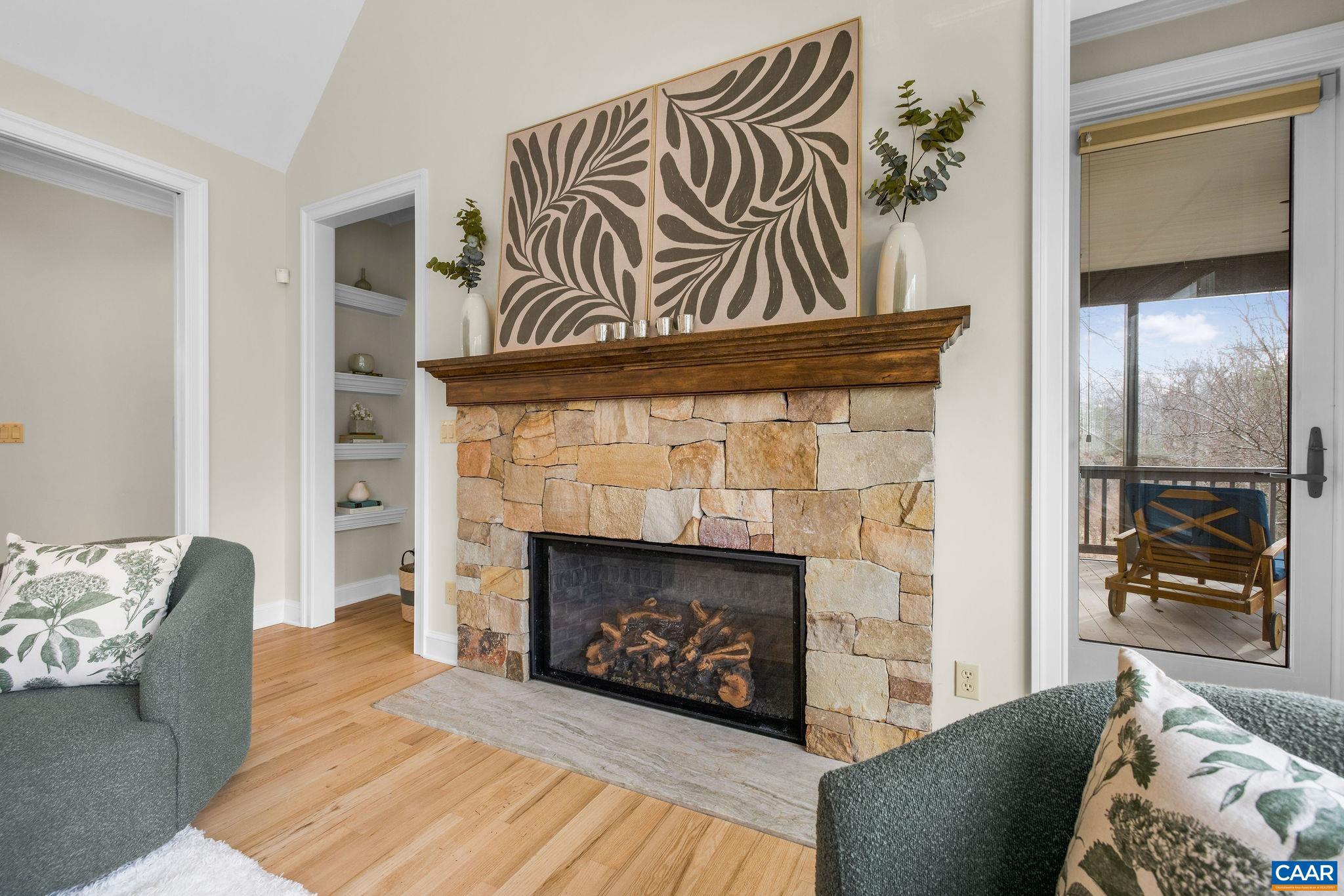 MILTON VILLAGE - Residential