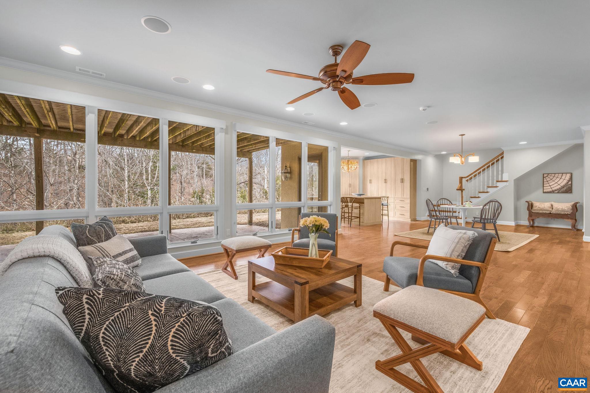 MILTON VILLAGE - Residential