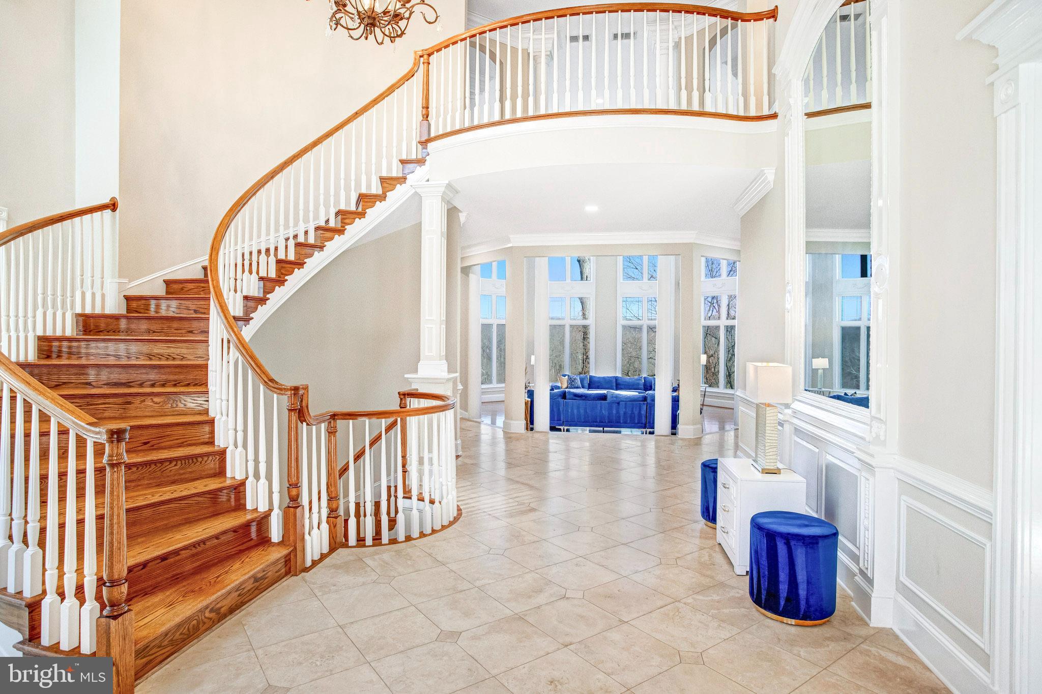 NEAR FALLS CHURCH - Residential