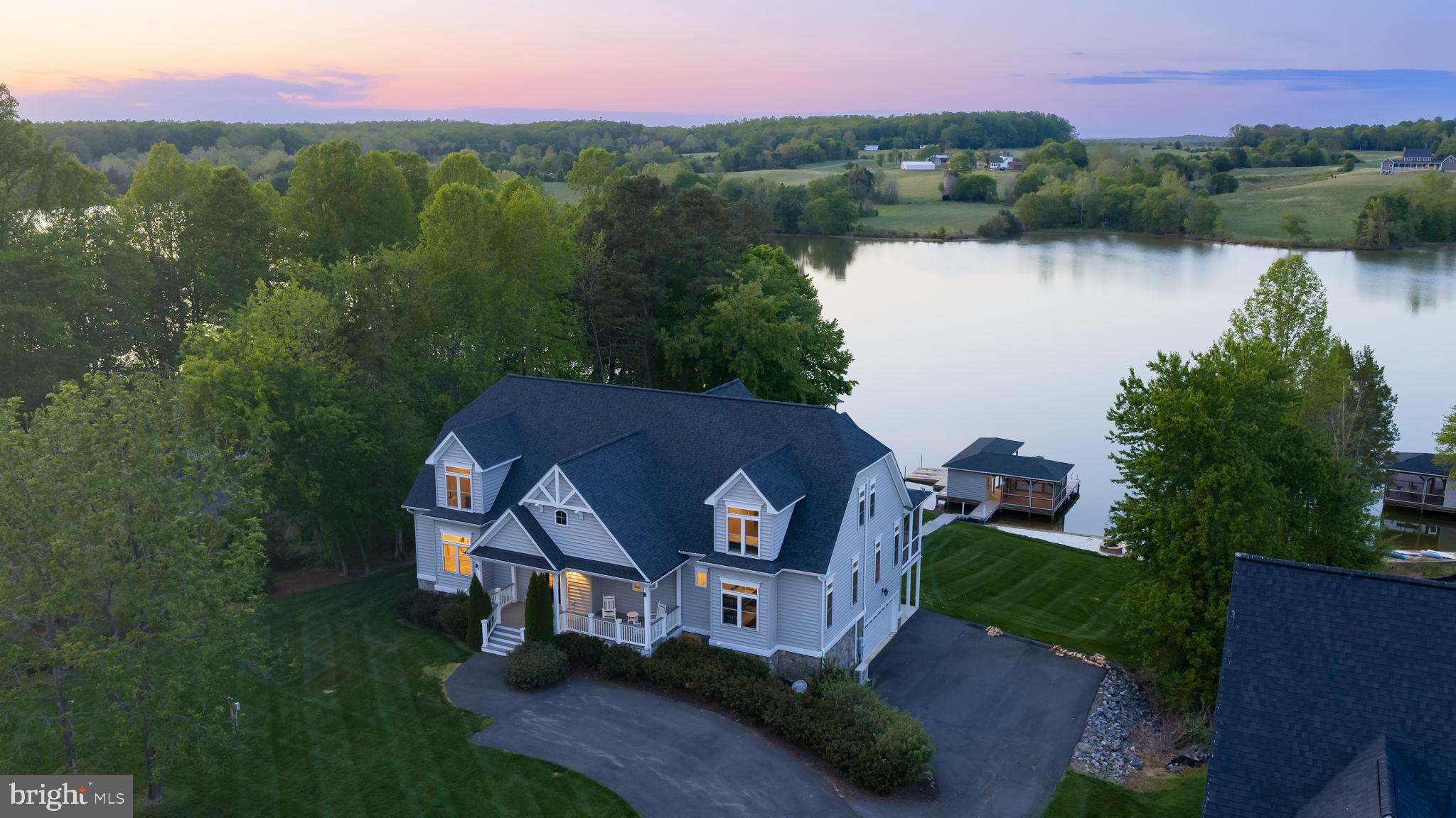 SUMMERVIEW POINT - Residential