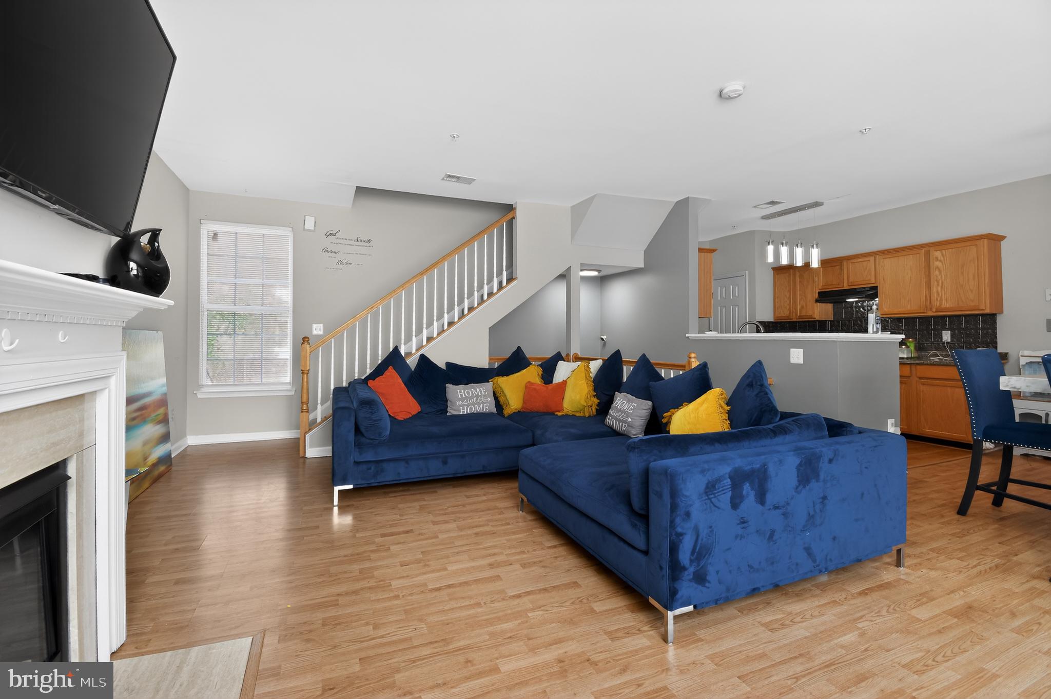 HAMPSHIRE HALL CONDO - Residential