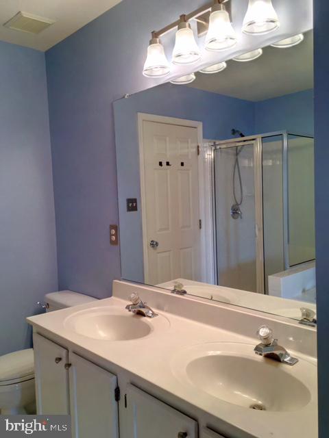 TRAILSIDE - Residential Lease