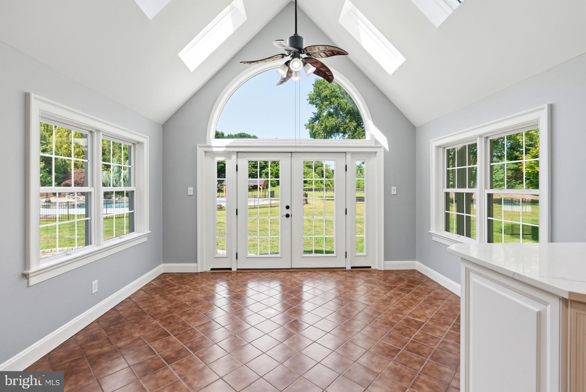 TWO POND ESTATES - Residential