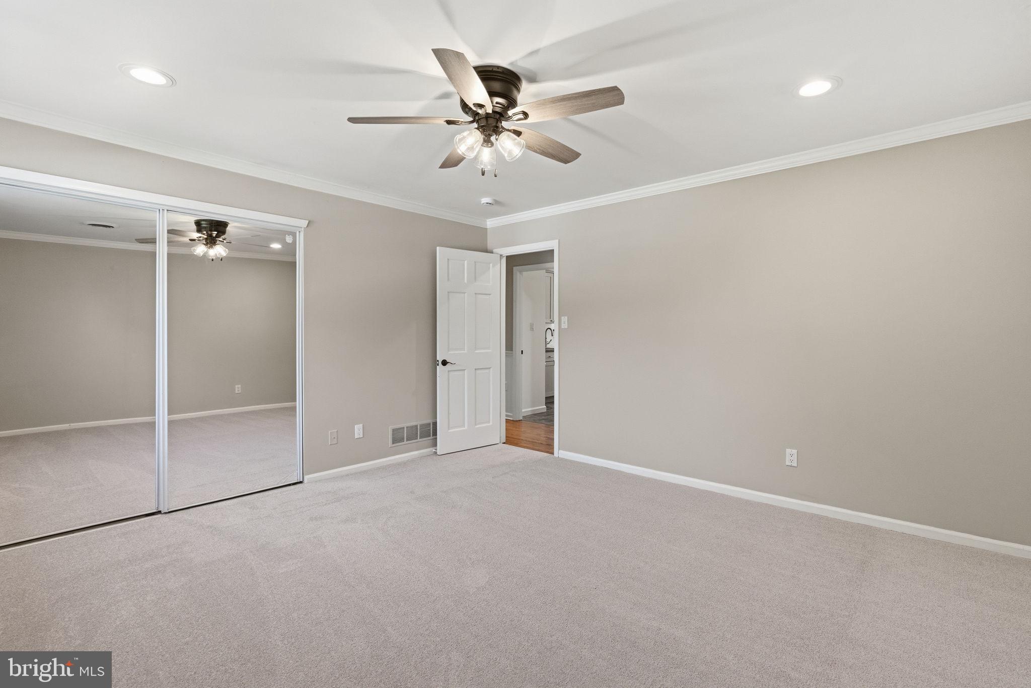 TWO POND ESTATES - Residential