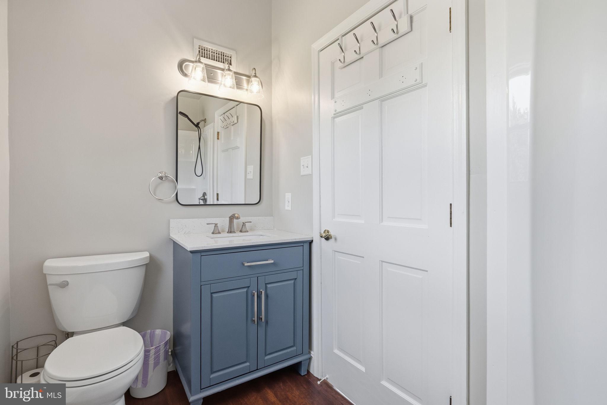 TWO POND ESTATES - Residential