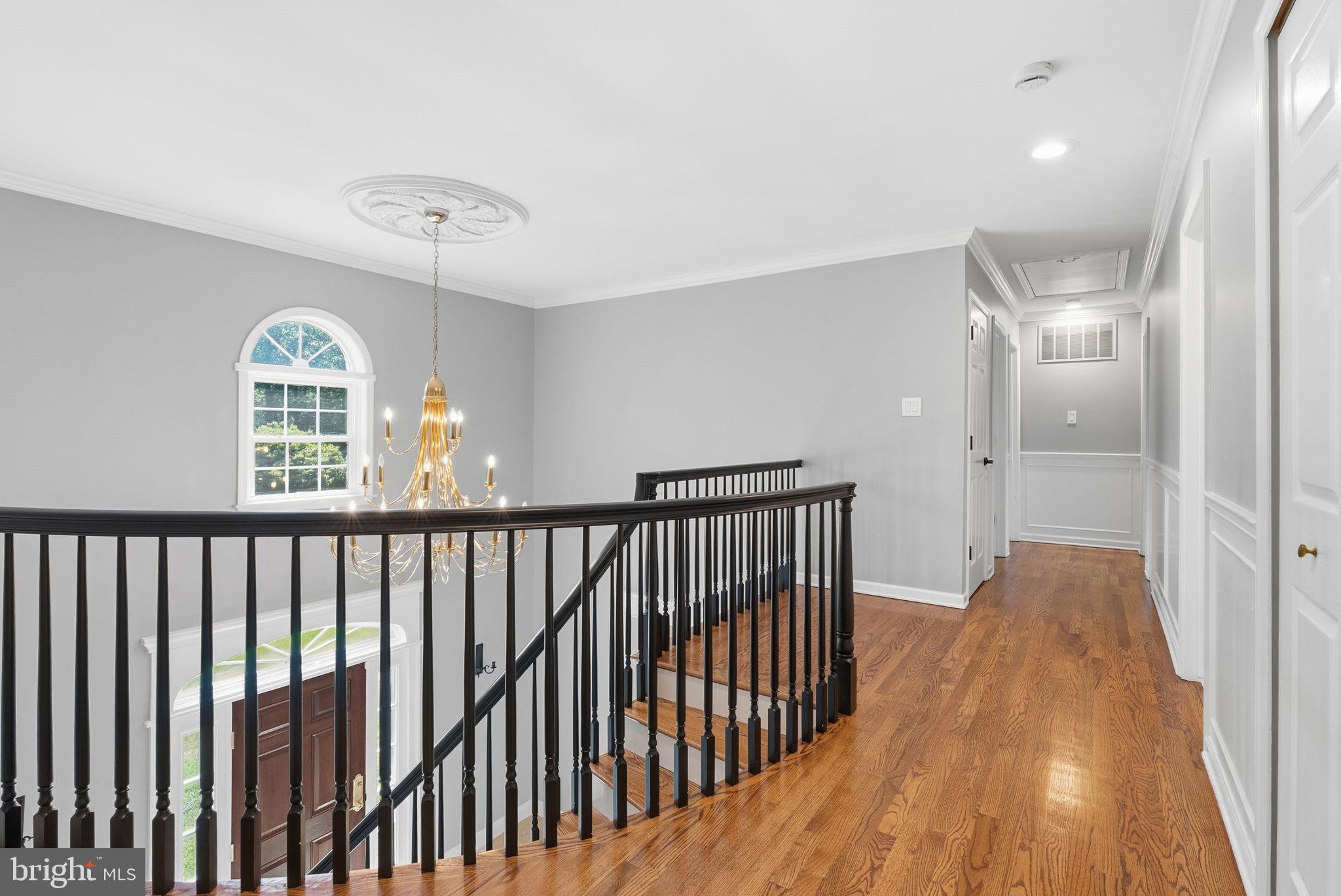 TWO POND ESTATES - Residential