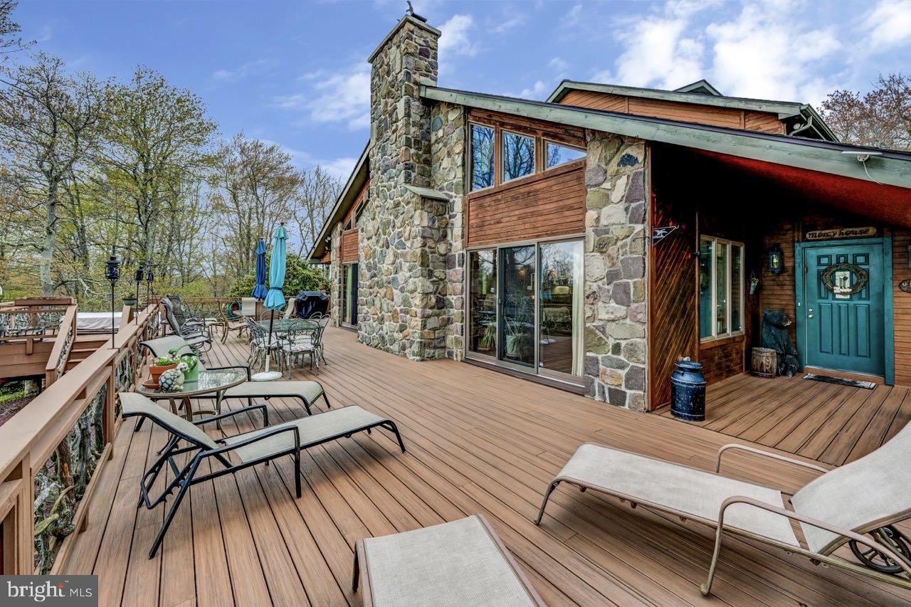 SPLIT ROCK - Residential