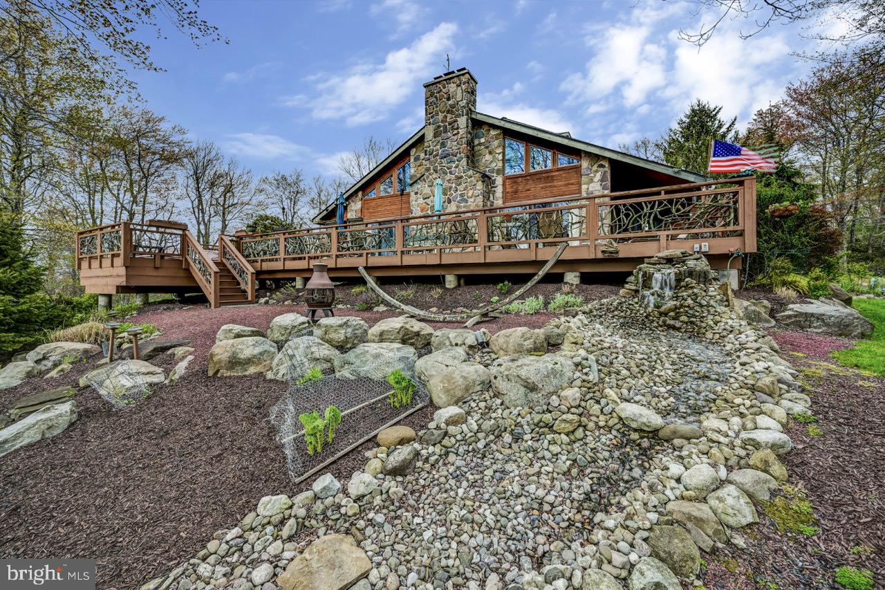 SPLIT ROCK - Residential