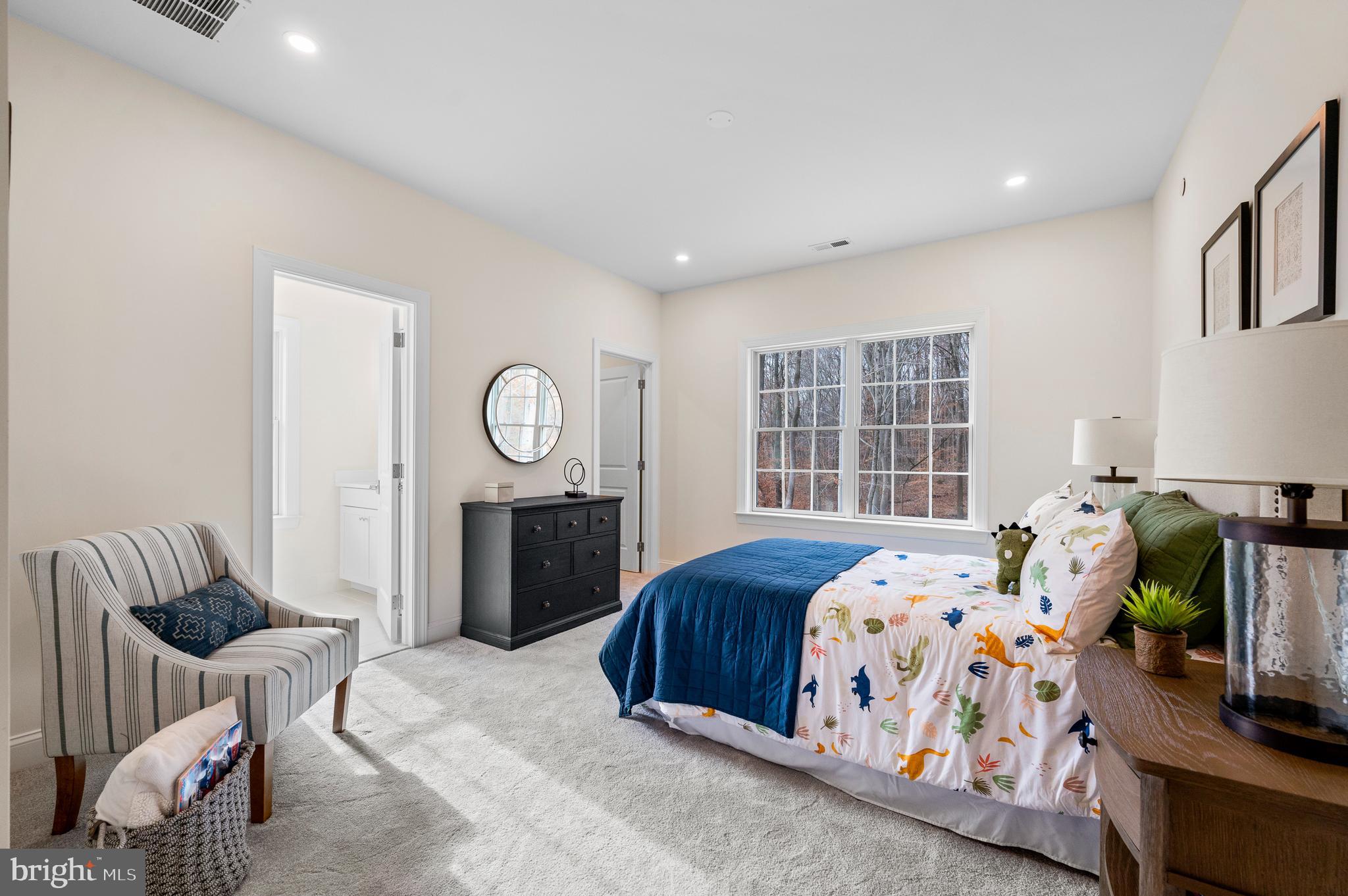 VILLAGE OF FOUR SEASONS - Residential