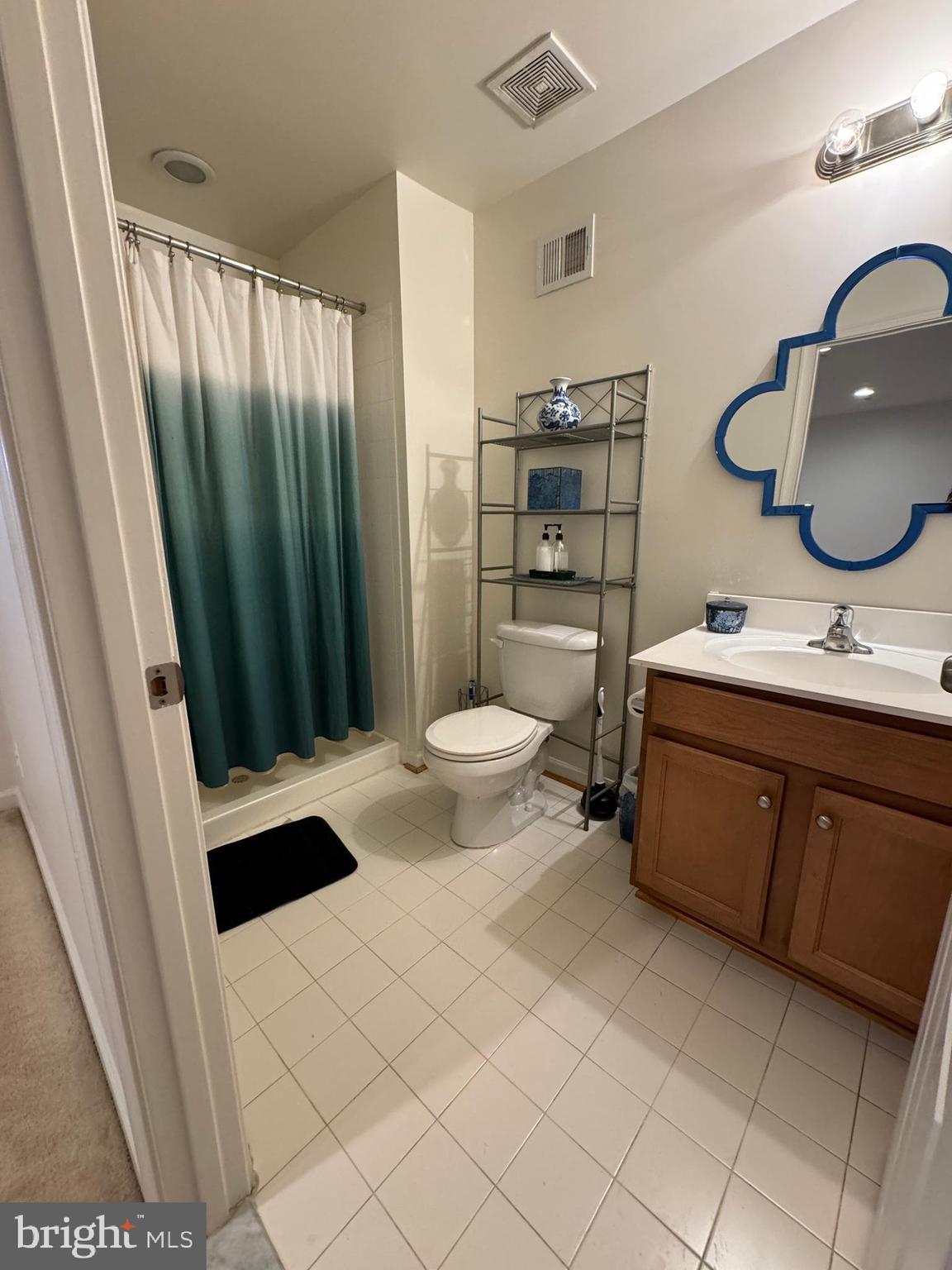 PORT POTOMAC - Residential Lease