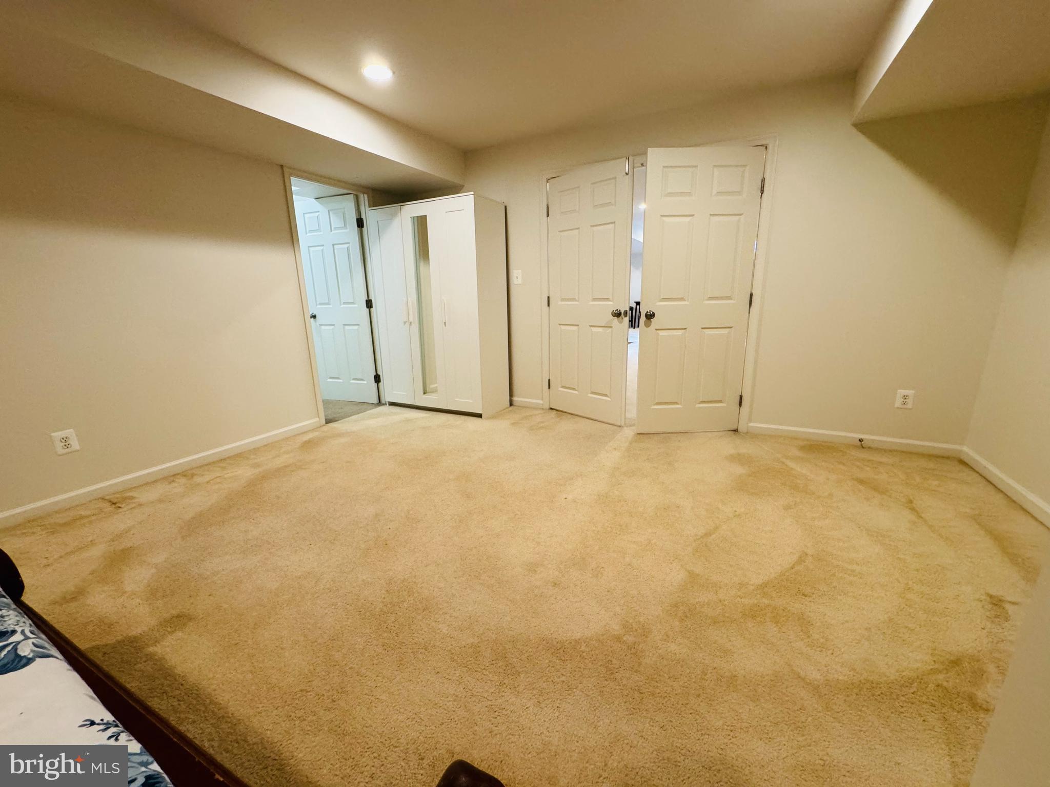 PORT POTOMAC - Residential Lease