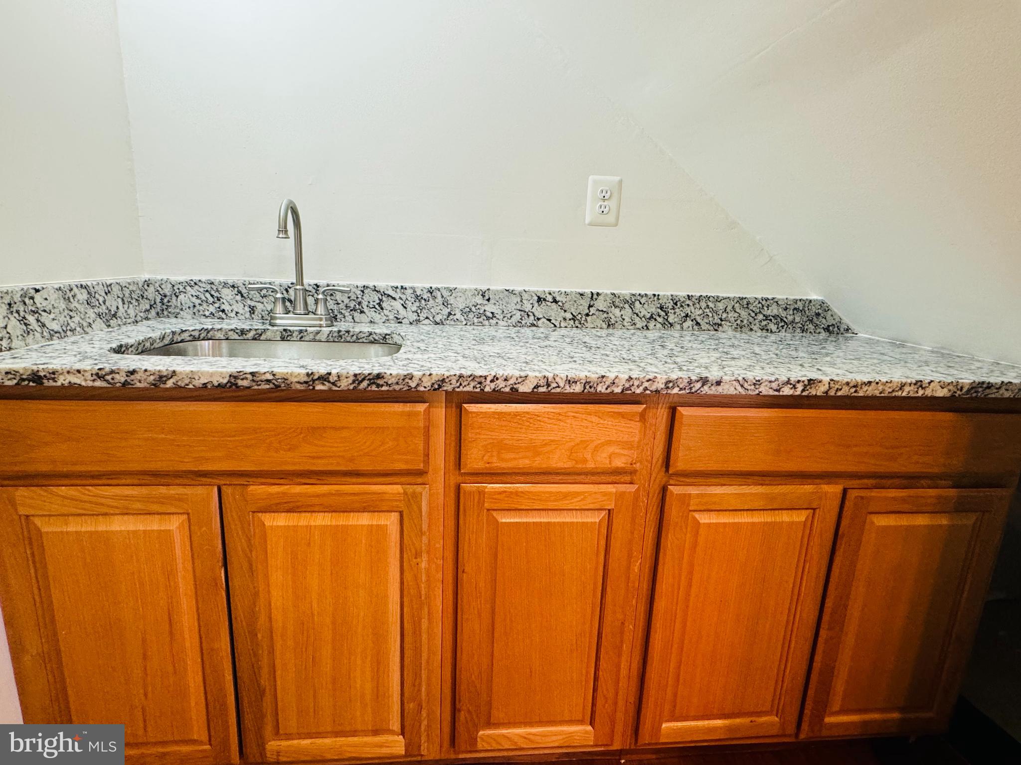 PORT POTOMAC - Residential Lease