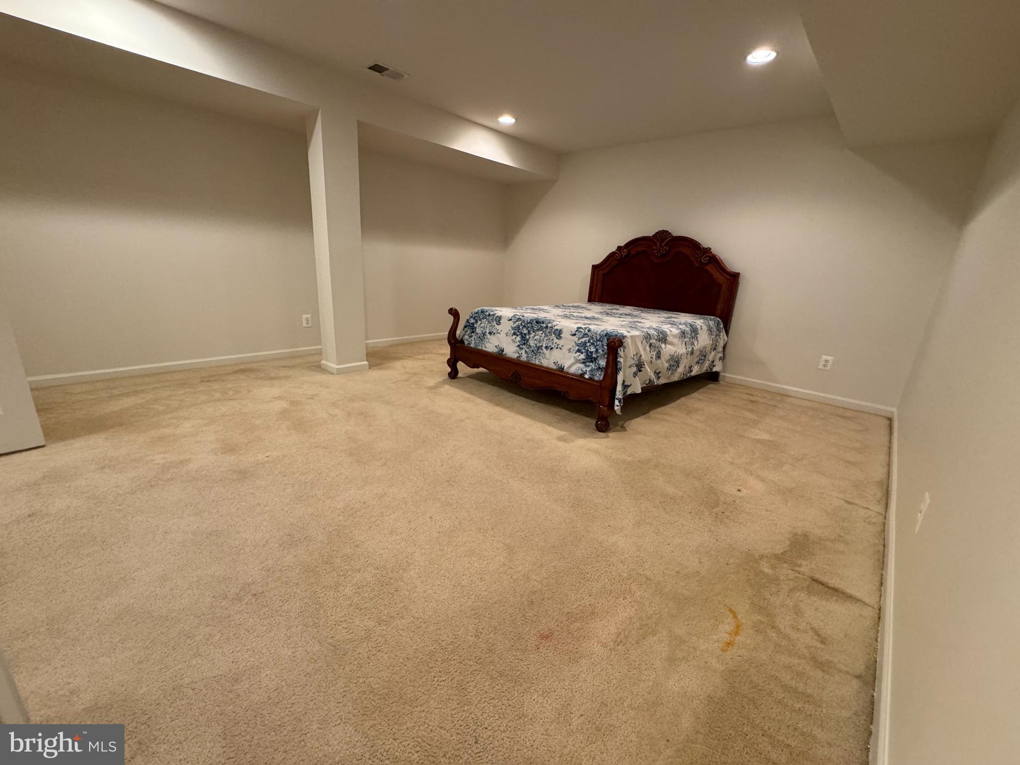 PORT POTOMAC - Residential Lease
