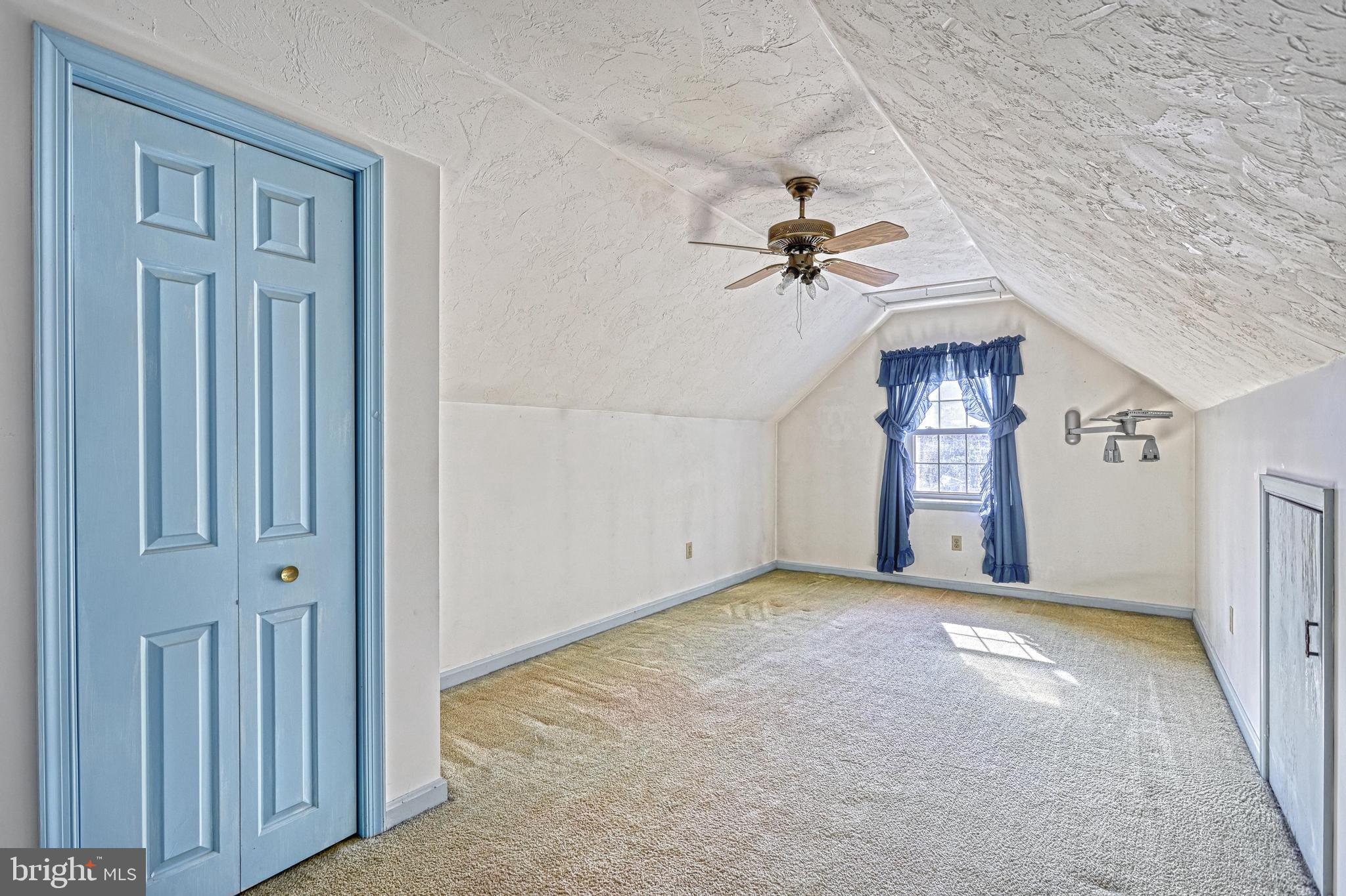SPRING GROVE - Residential