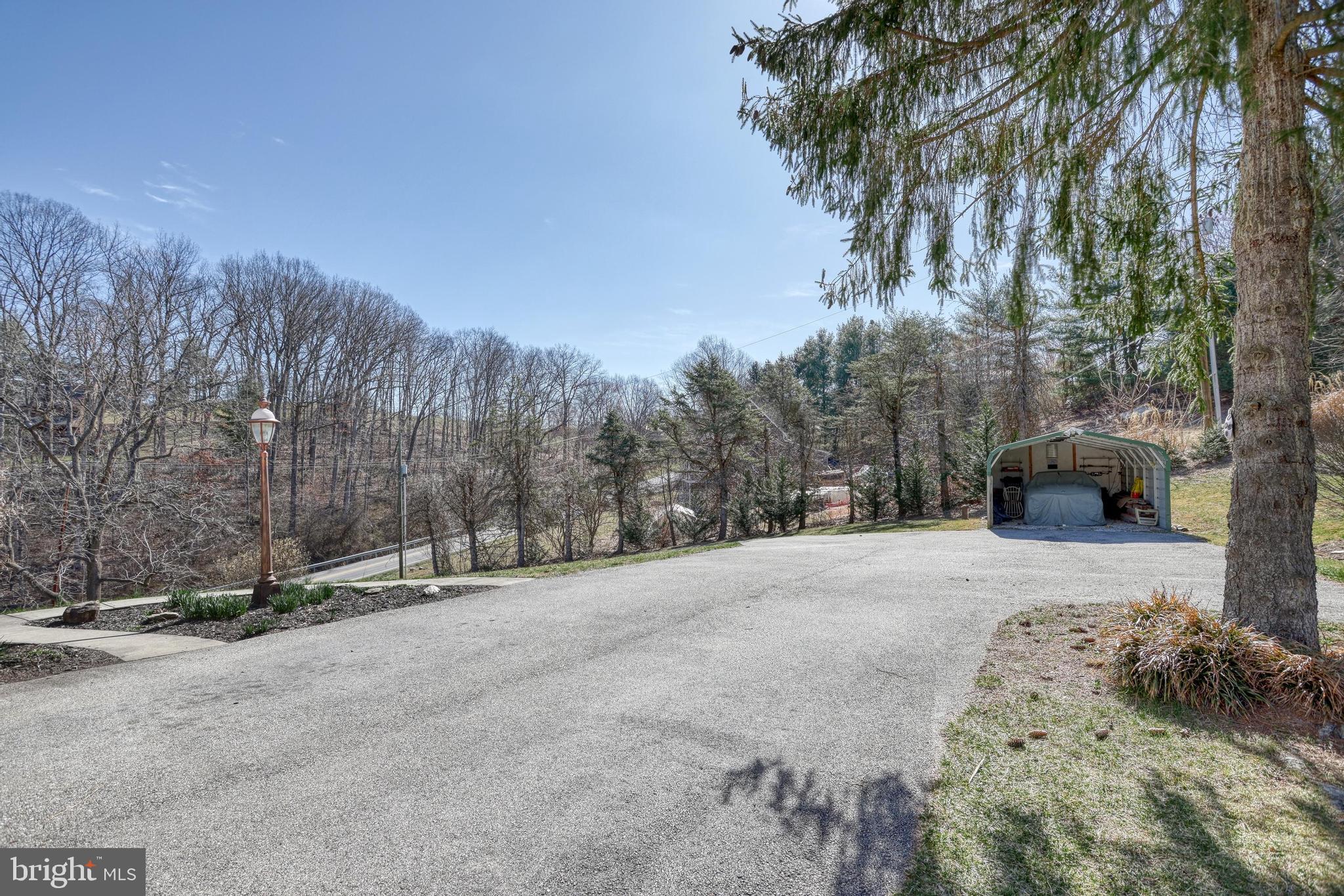SPRING GROVE - Residential