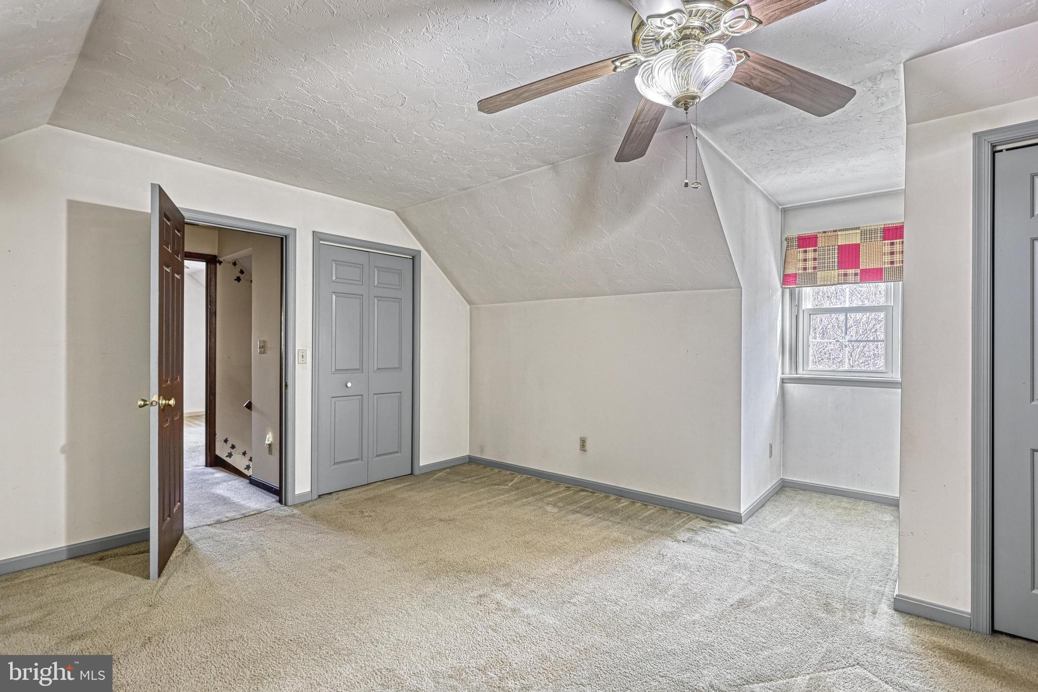 SPRING GROVE - Residential