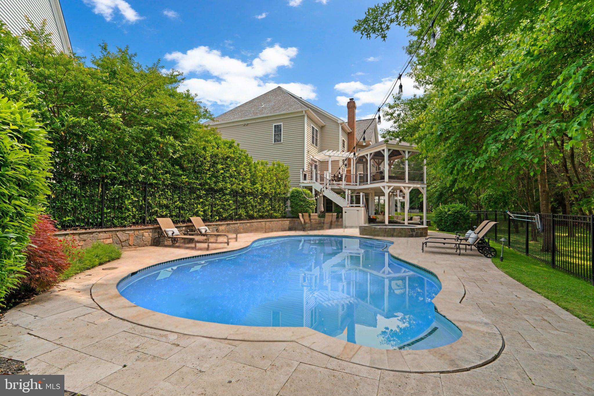 AUBURN VILLAGE AT SANDY SPRING - Residential