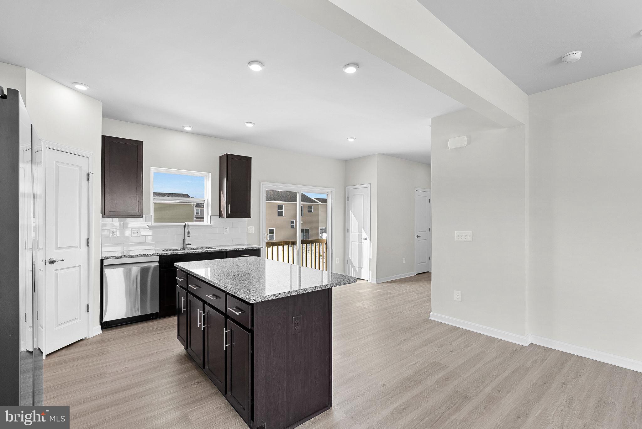 SOUTH BROOK - Residential
