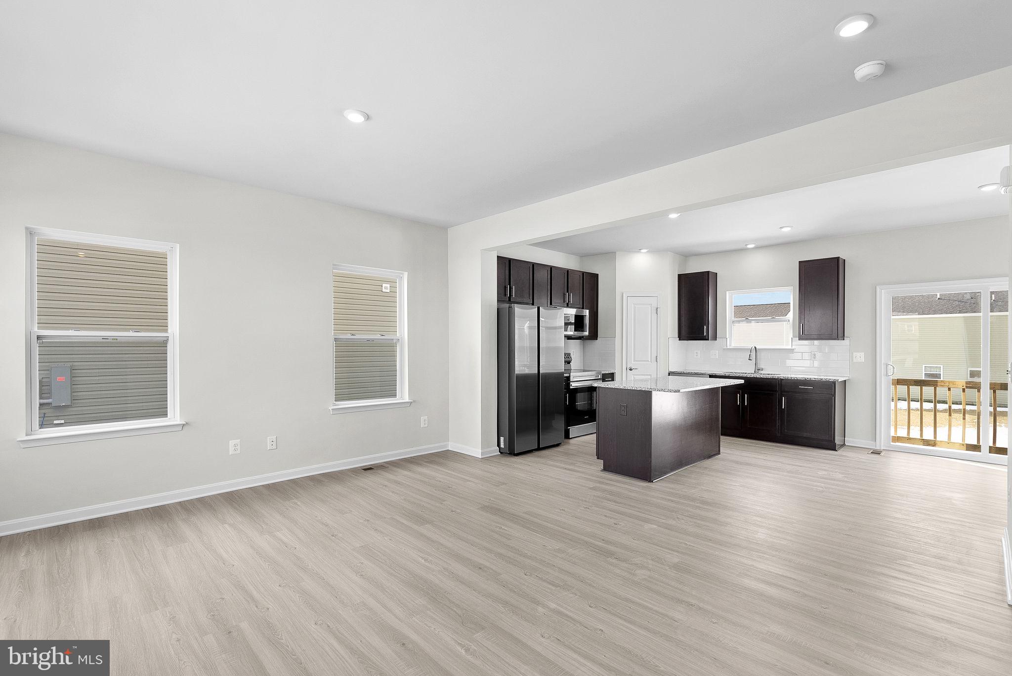 SOUTH BROOK - Residential