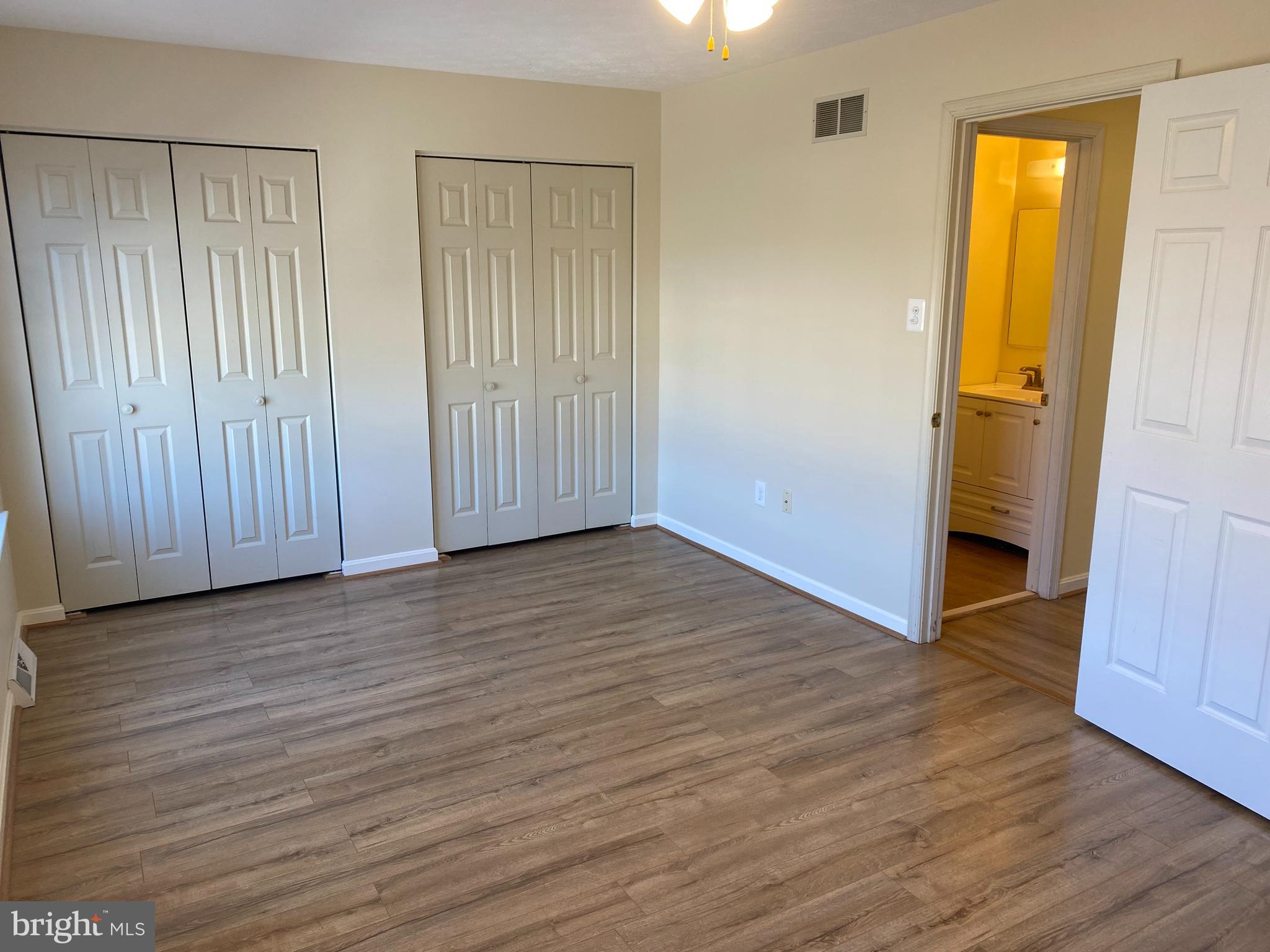 SMALL CROSSINGS - Residential Lease