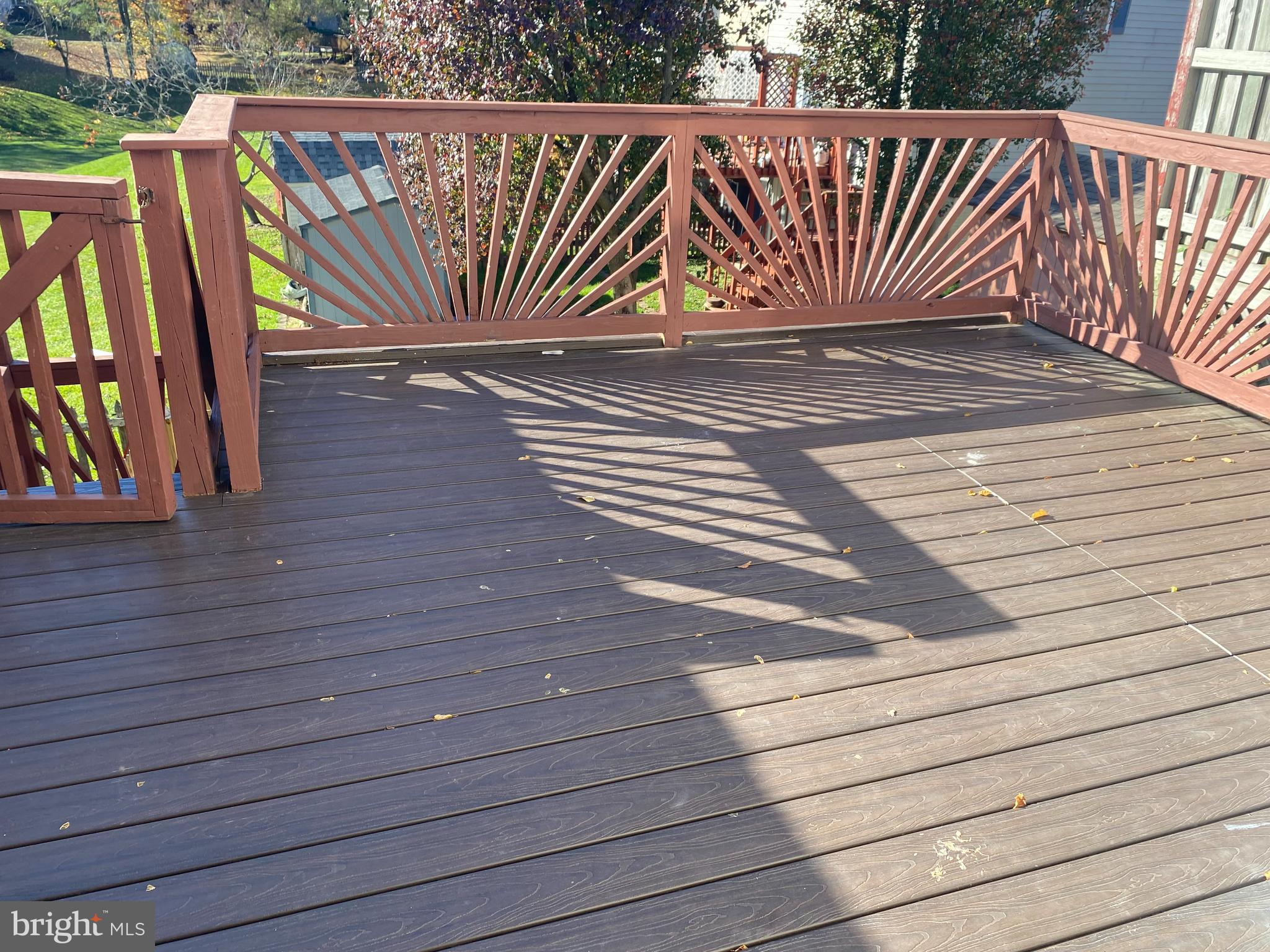 SMALL CROSSINGS - Residential Lease