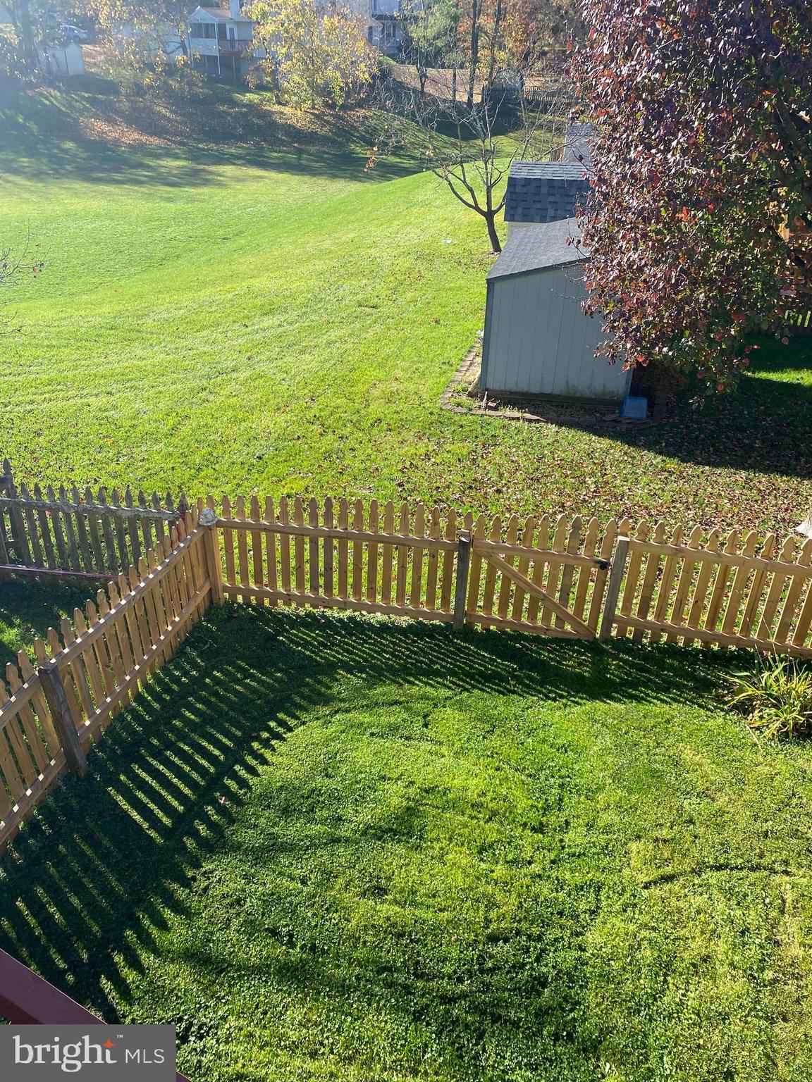 SMALL CROSSINGS - Residential Lease