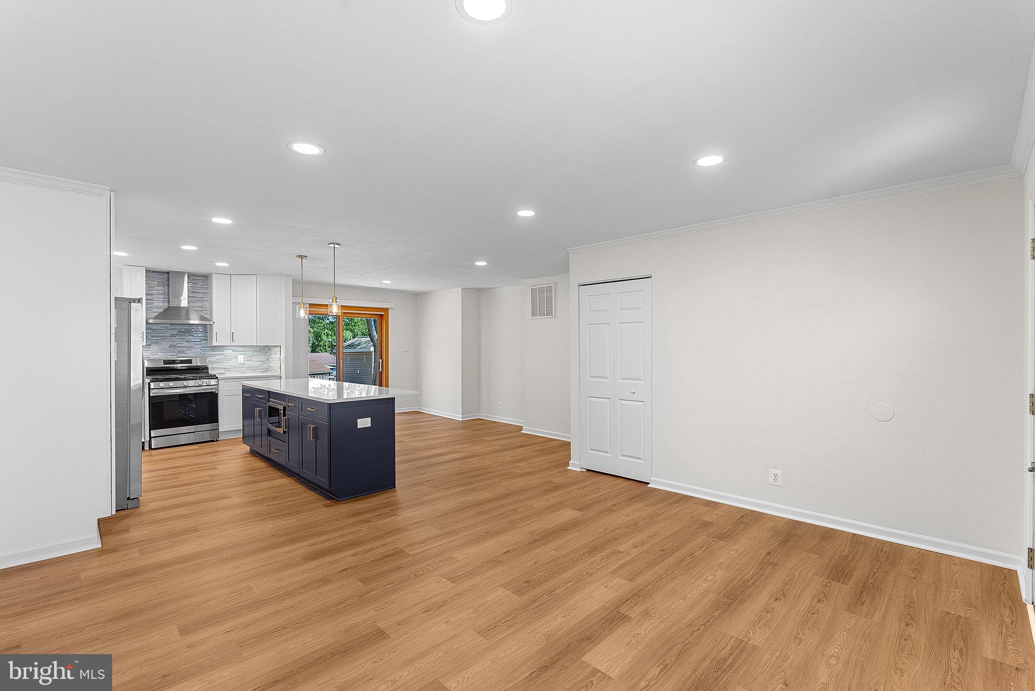 STERLING - Residential