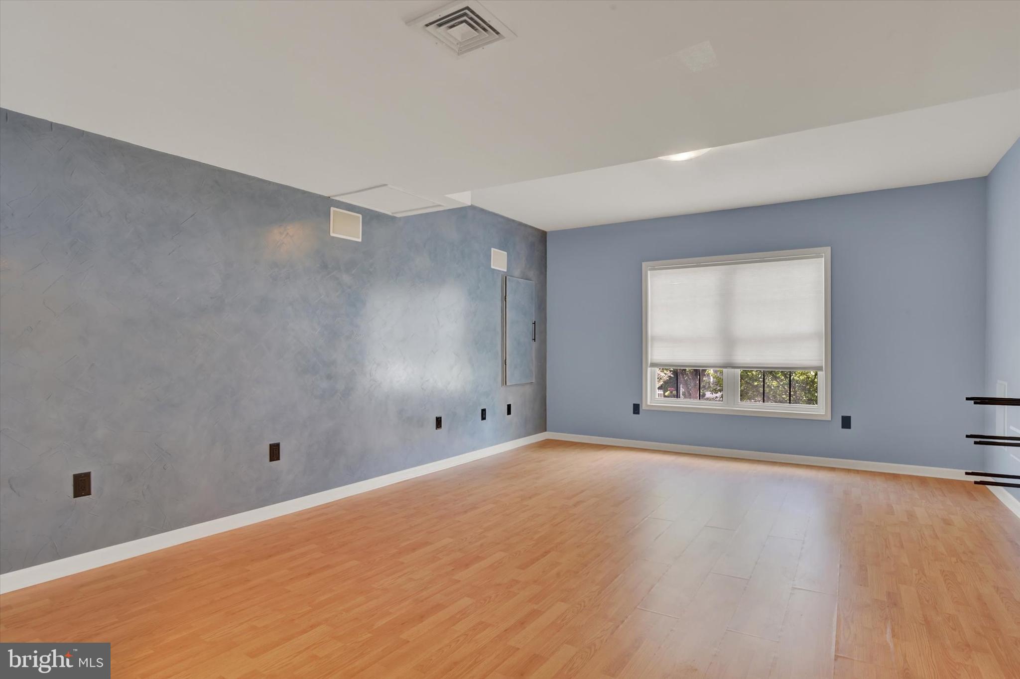 HARRISON HEIGHTS - Residential