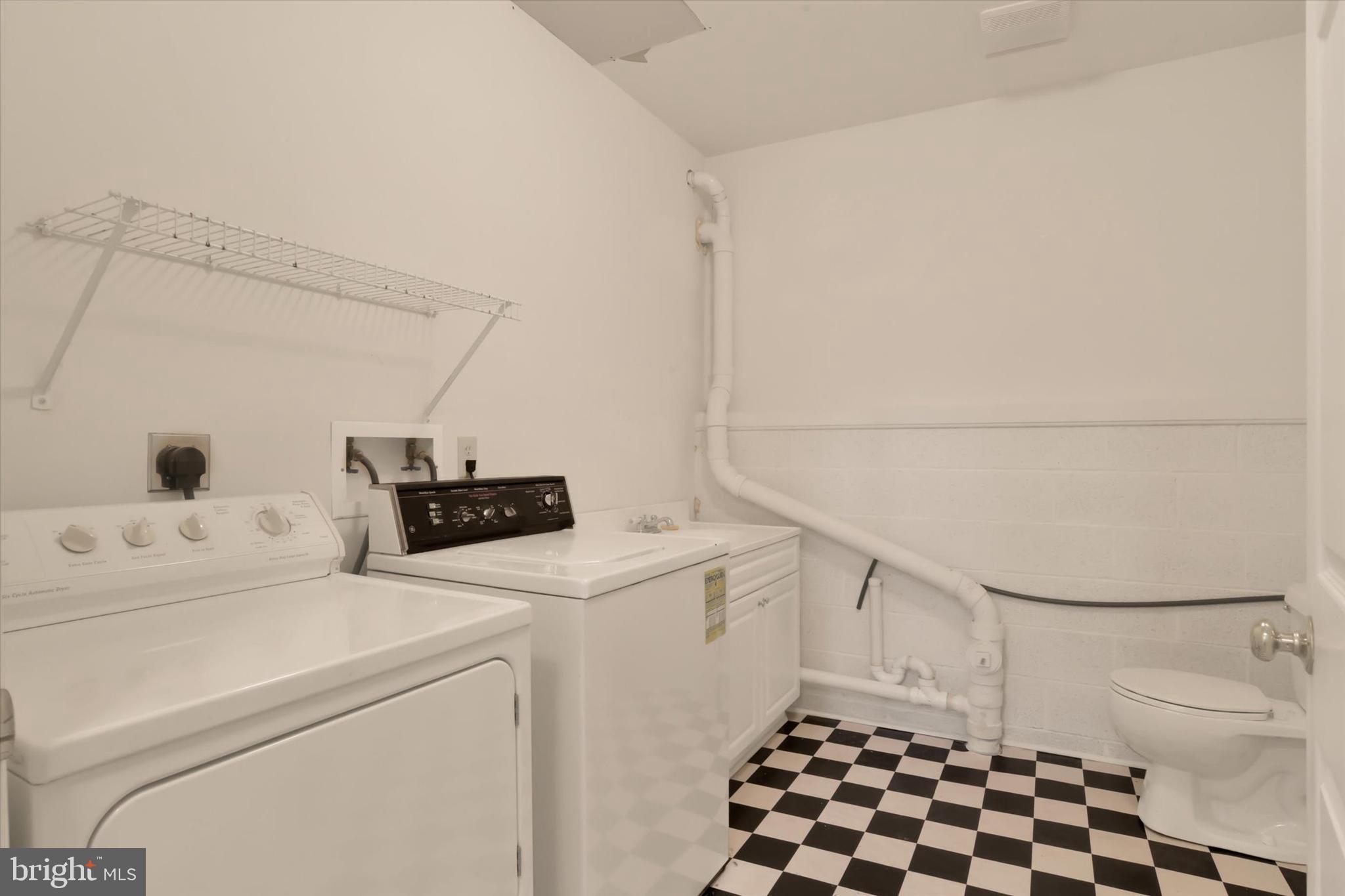 HARRISON HEIGHTS - Residential