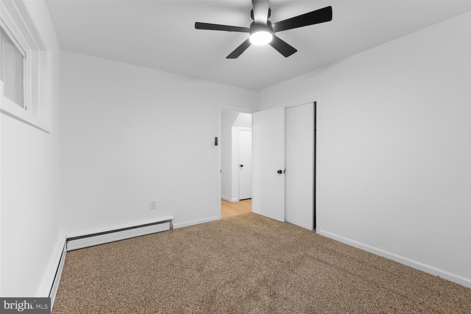 QUAKER HILLS - Residential