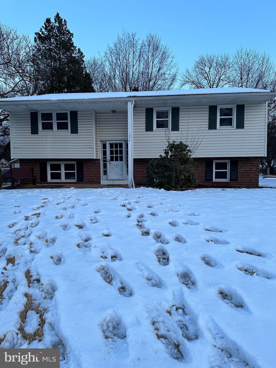 Wonderful opportunity to own a delightful bi-level home in a quiet neighborhood in Phoenixville, within walking distance of Charlestown Park and the vibrant downtown area. The first level features a family room, half bath, laundry room and attached 2 car garage. The main level of the home has a nice size living room and dining area, 3 bedrooms, full bath and kitchen.  Interior of home has been recently painted.
This yard is .51 acres. Come check this home out and make it yours.
