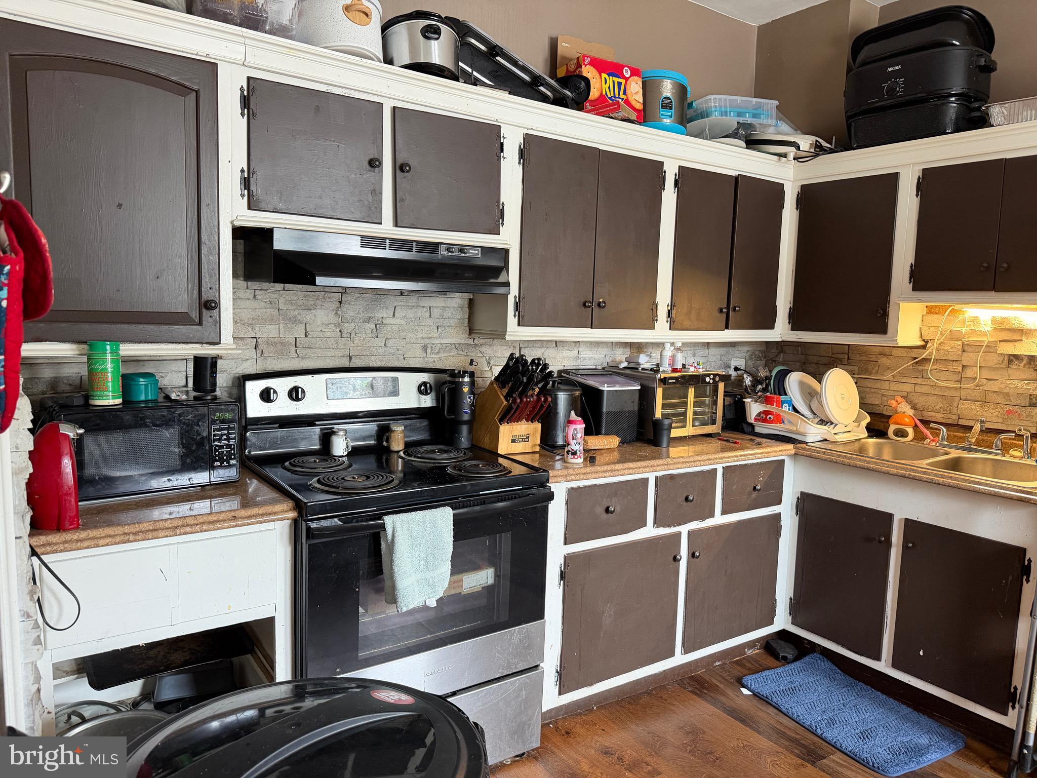 CABBAGE HILL - Residential Income