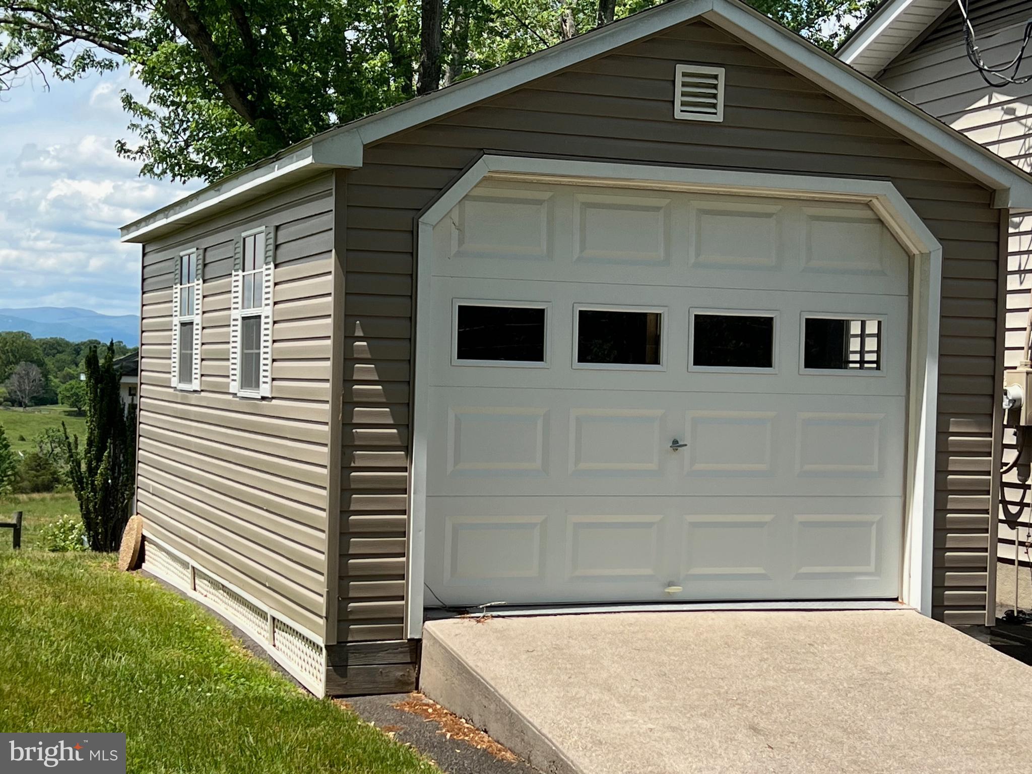 CLARKSON - Residential