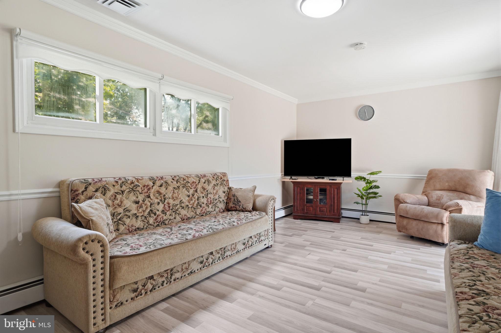 HOLLY HILL - Residential