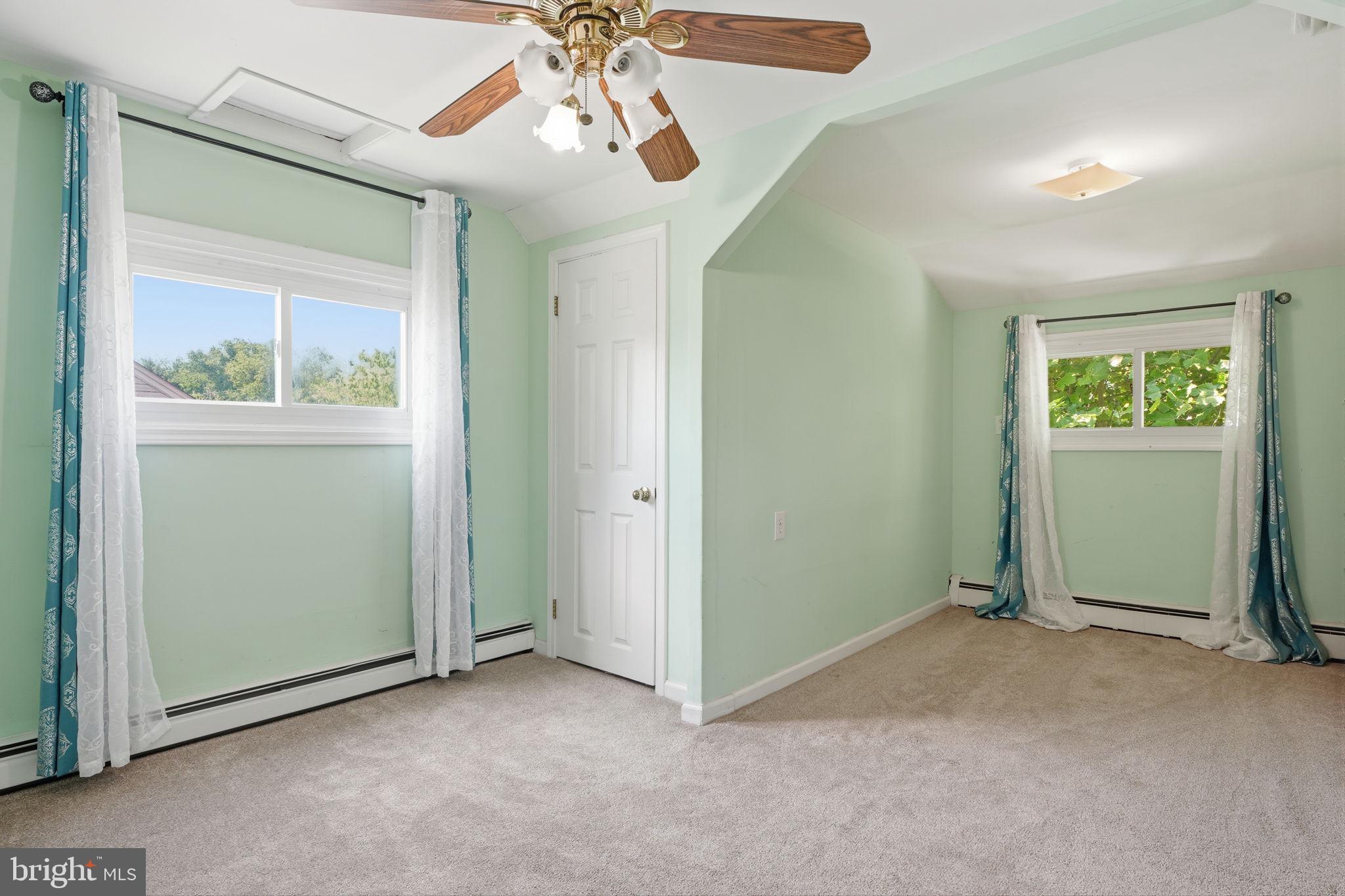 HOLLY HILL - Residential