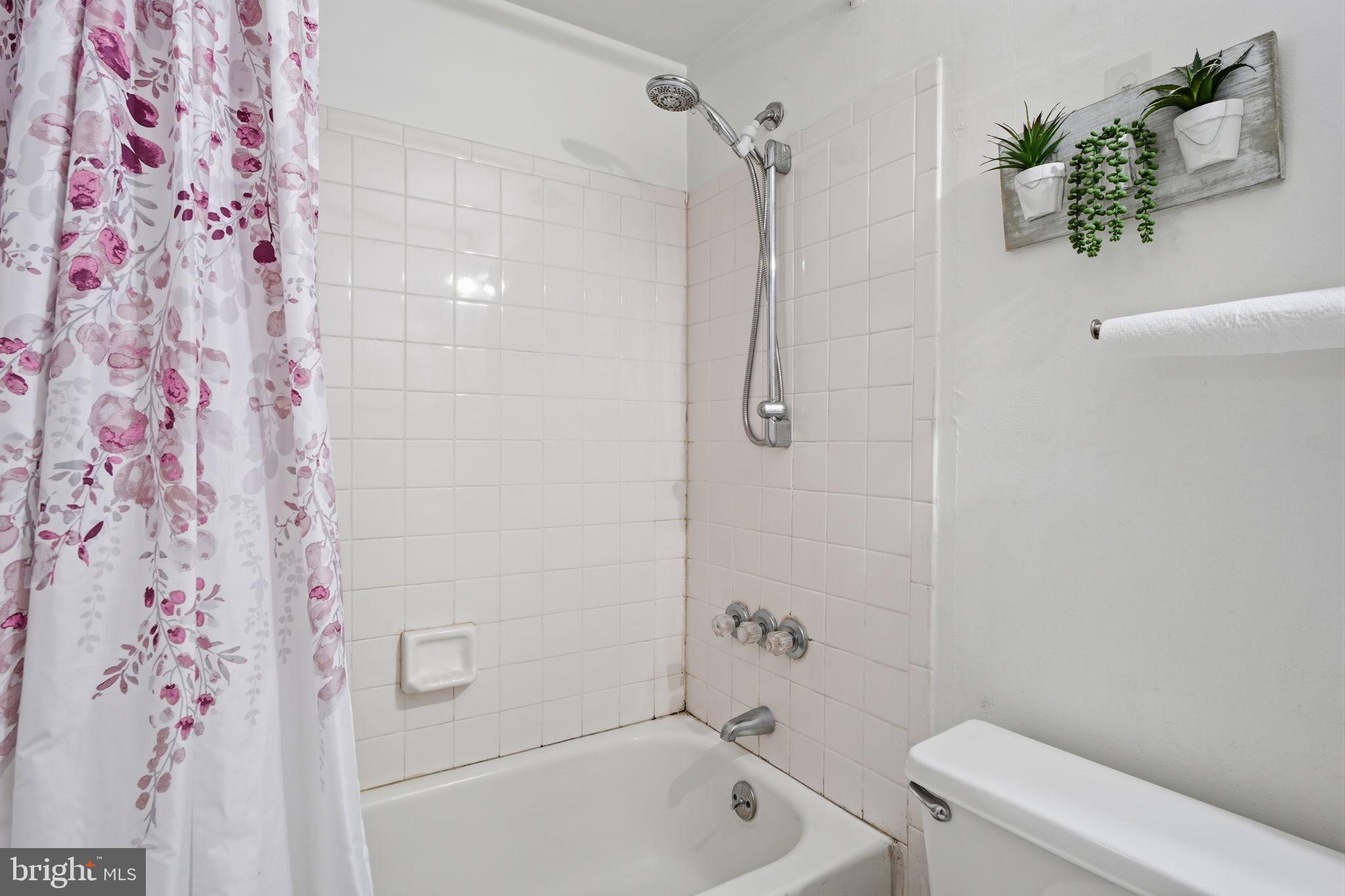HOLLY HILL - Residential