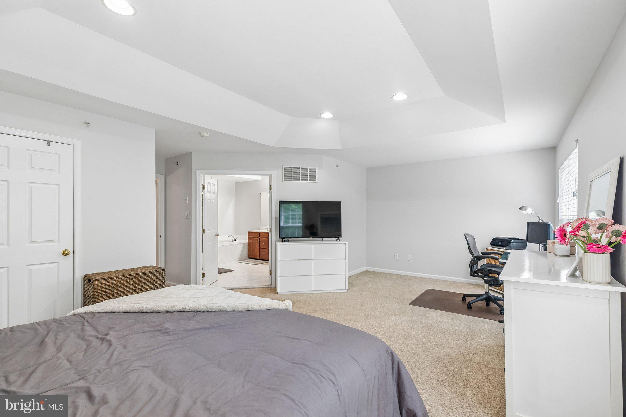 WHITELAND WOODS - Residential