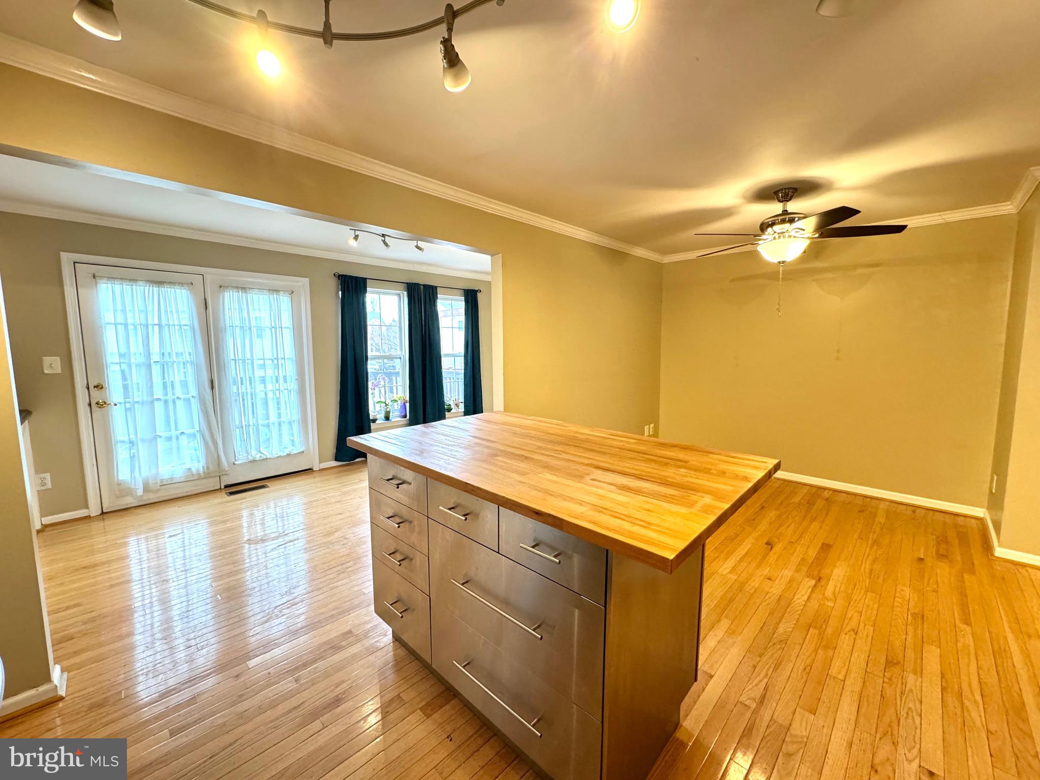 GREENHILL CROSSING - Residential Lease
