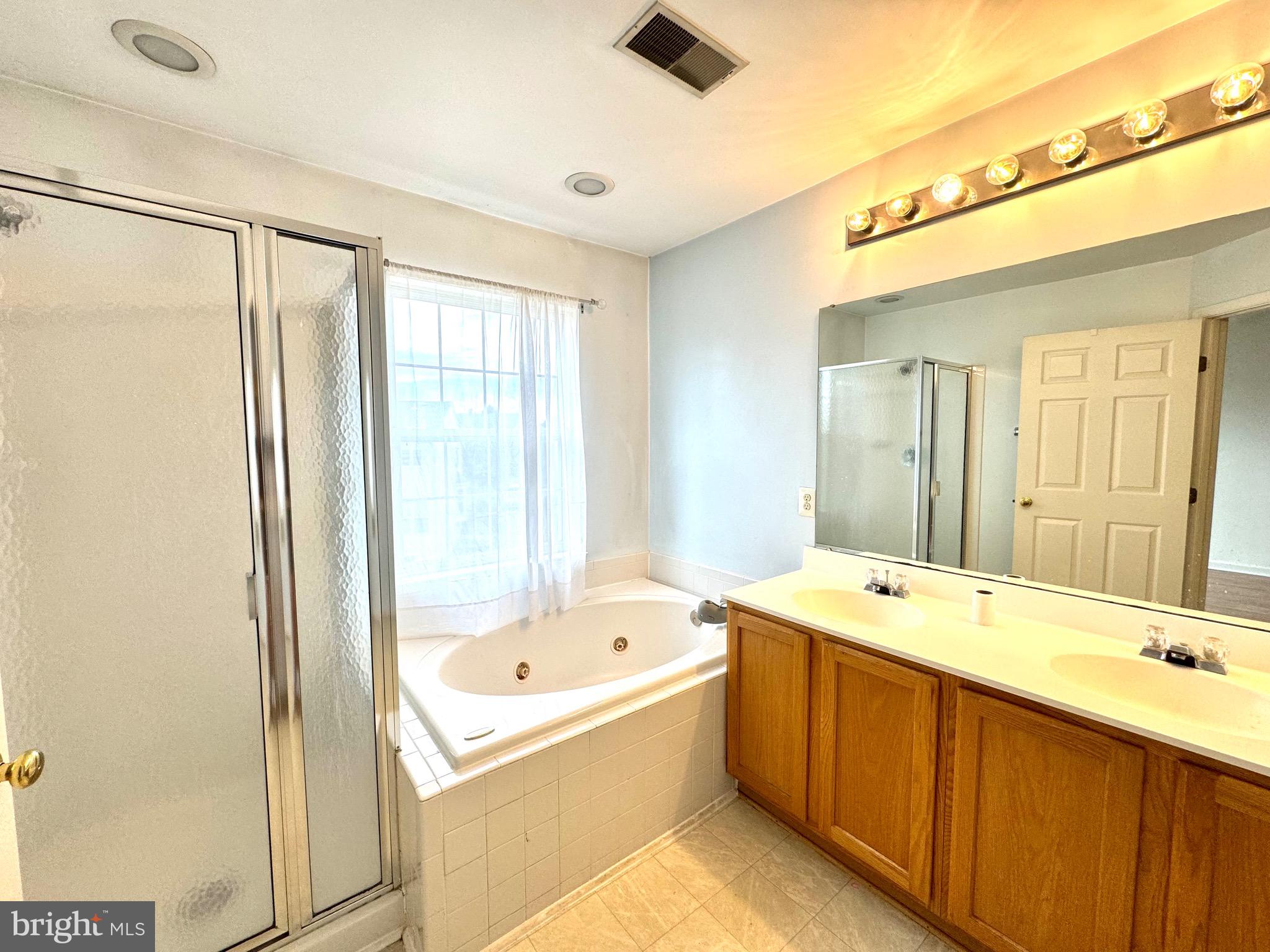 GREENHILL CROSSING - Residential Lease