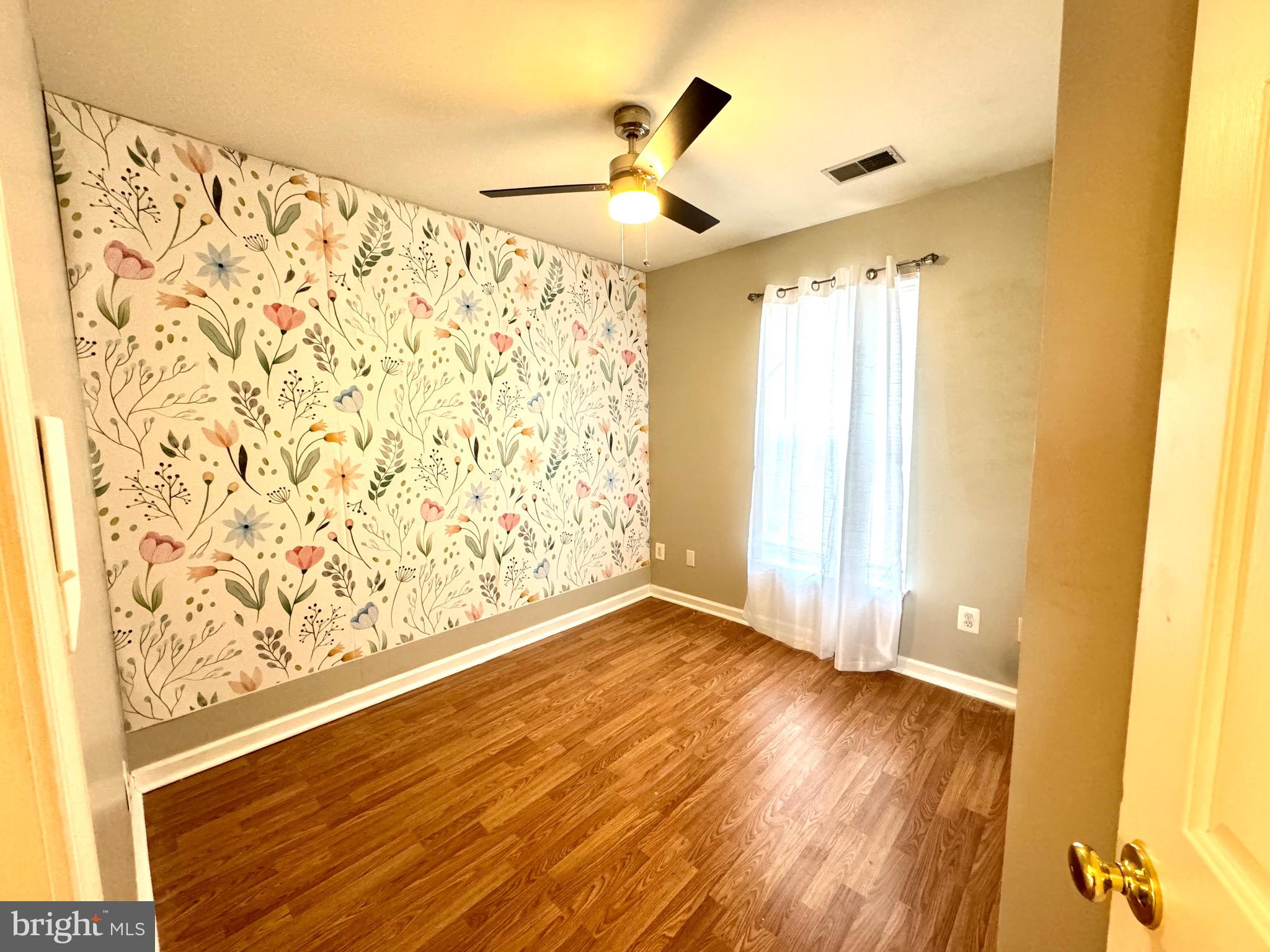 GREENHILL CROSSING - Residential Lease