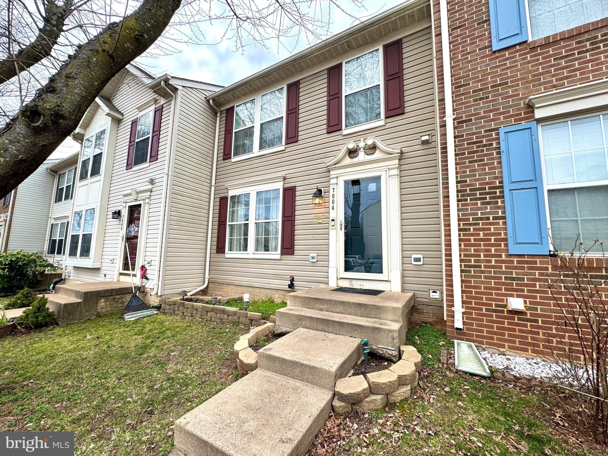 GREENHILL CROSSING - Residential Lease
