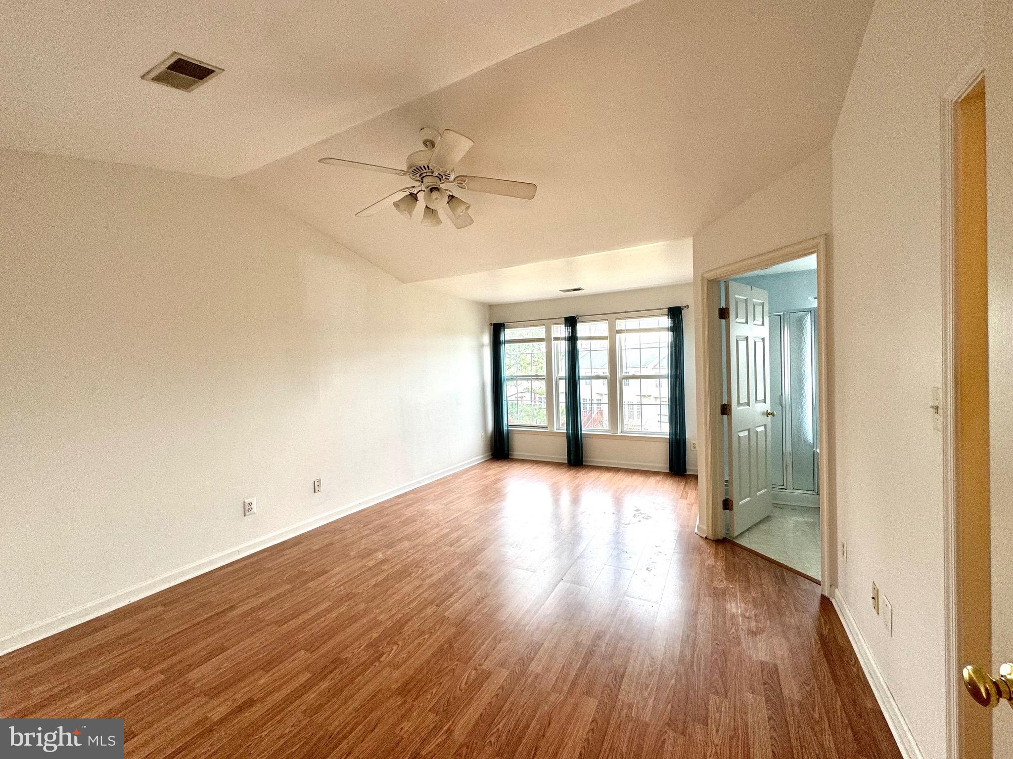 GREENHILL CROSSING - Residential Lease