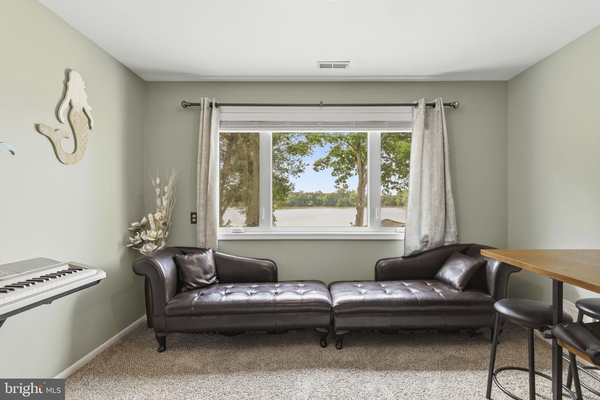 LORELEY BEACH - Residential