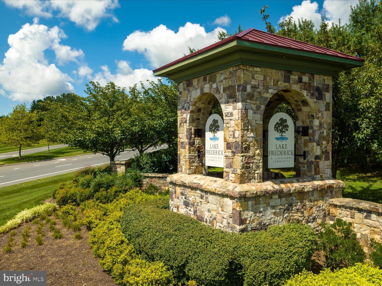 LAKE FREDERICK - Residential