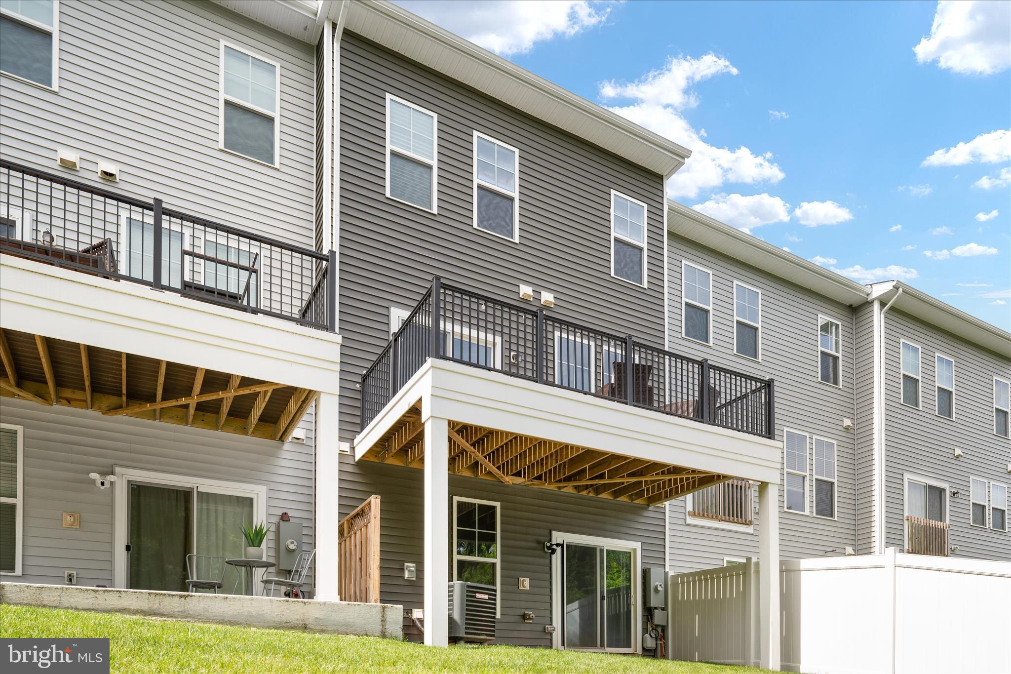 LAKE FREDERICK - Residential