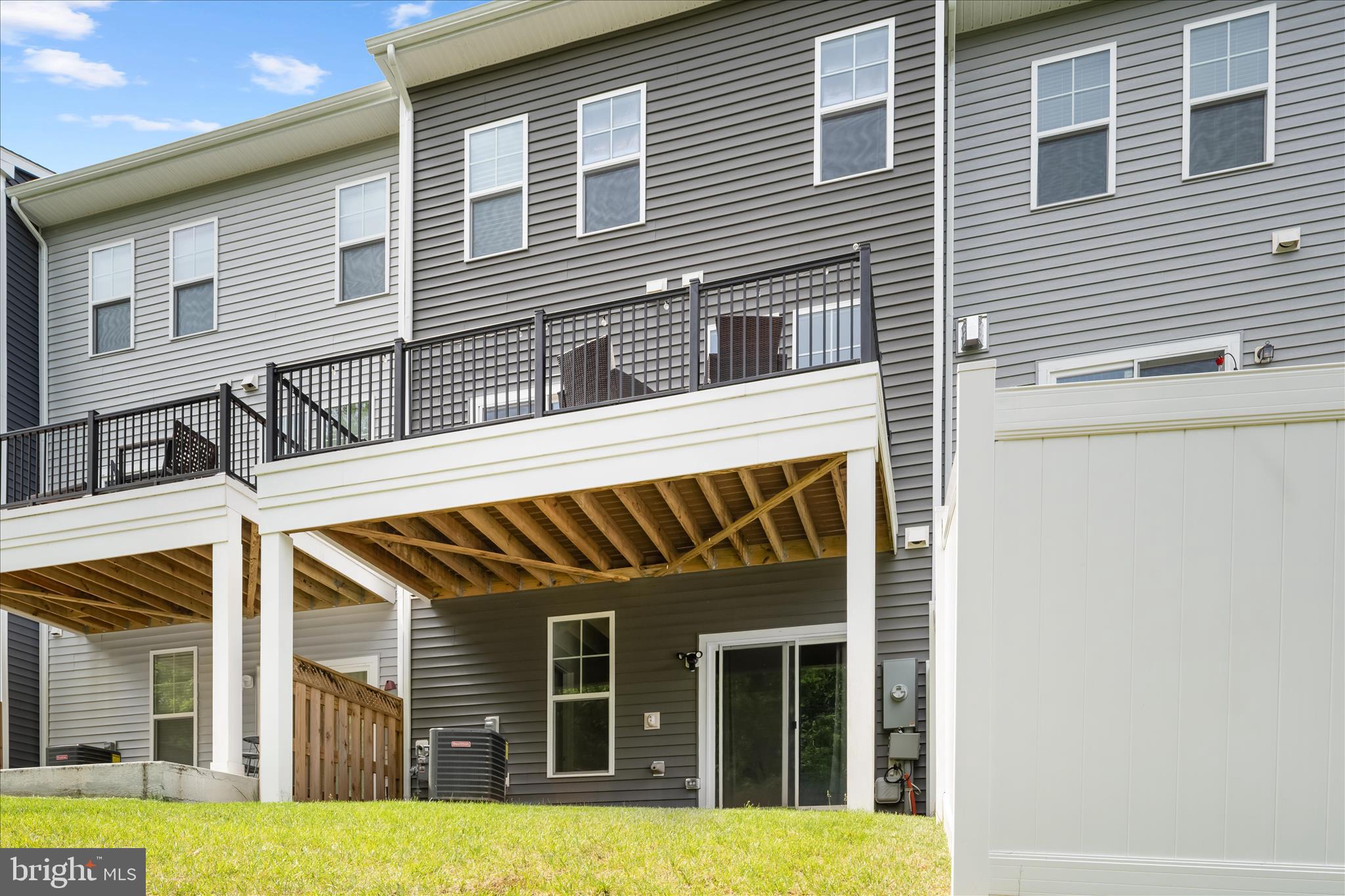 LAKE FREDERICK - Residential