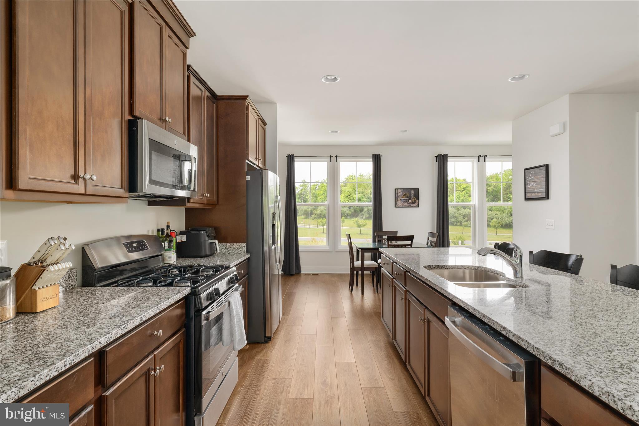 LAKE FREDERICK - Residential