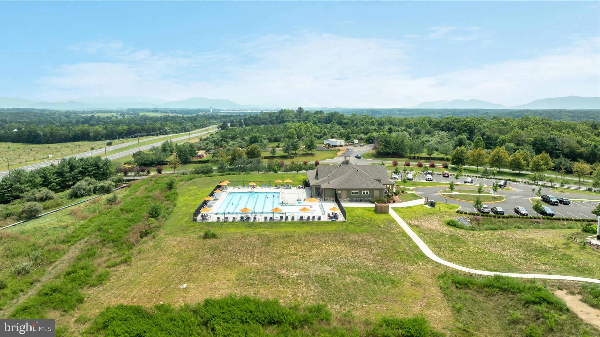 LAKE FREDERICK - Residential
